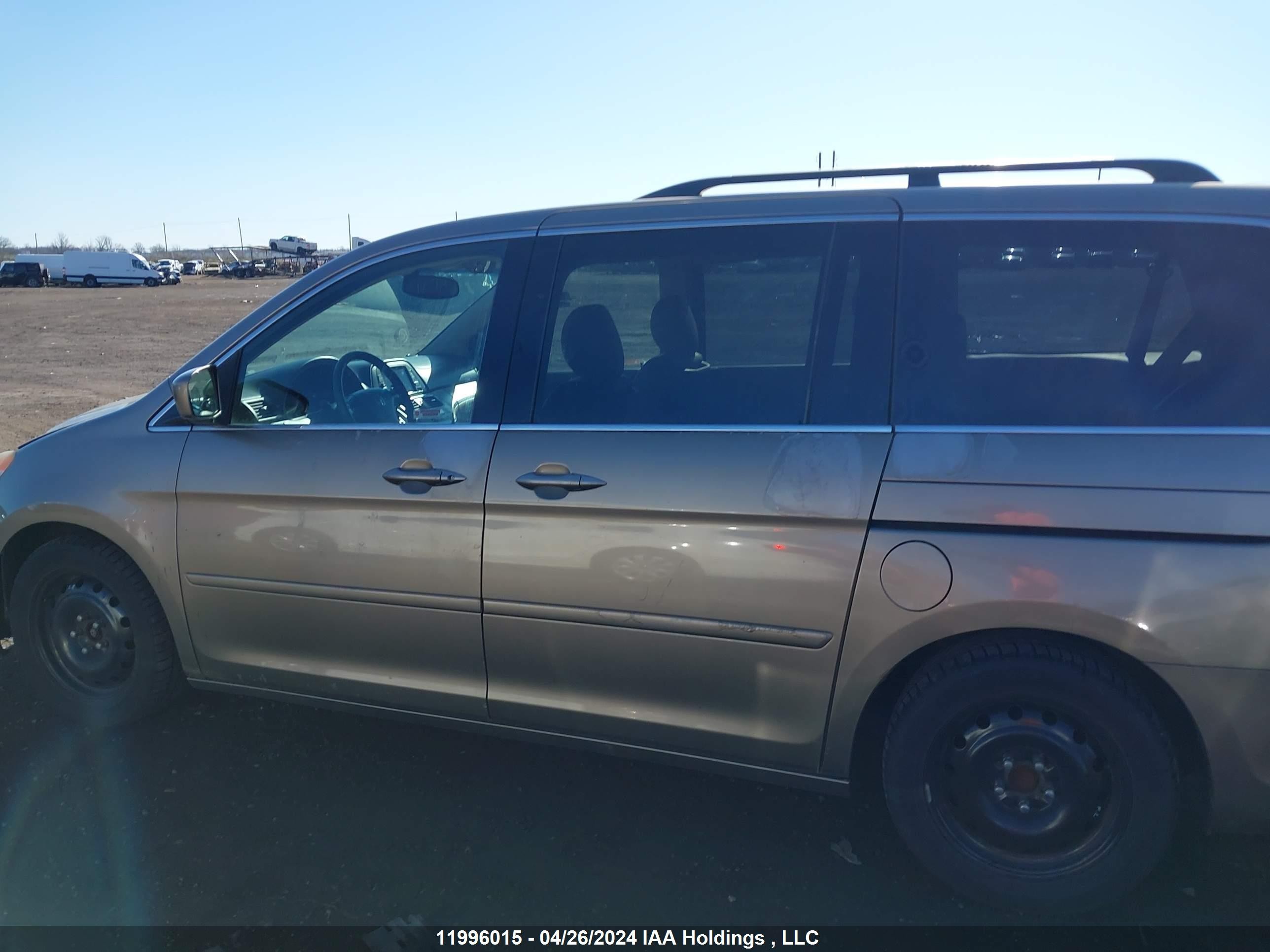 Photo 13 VIN: 5FNRL38818B504550 - HONDA ODYSSEY 