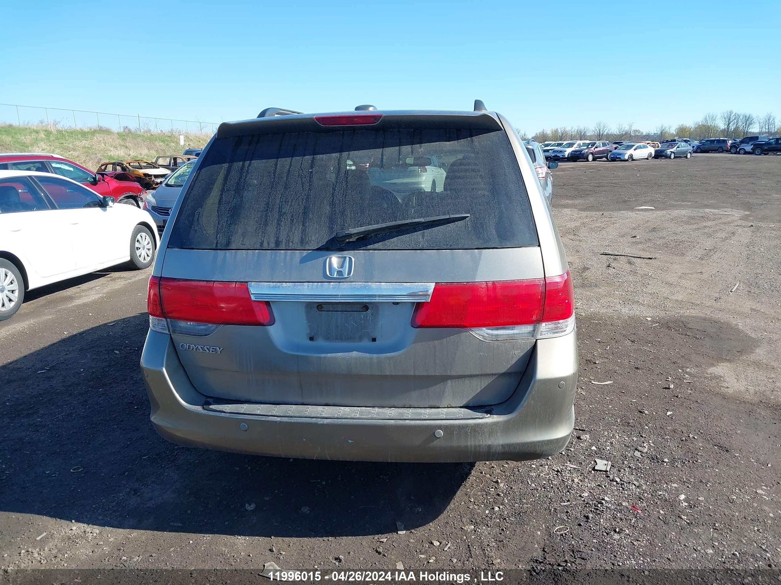 Photo 15 VIN: 5FNRL38818B504550 - HONDA ODYSSEY 