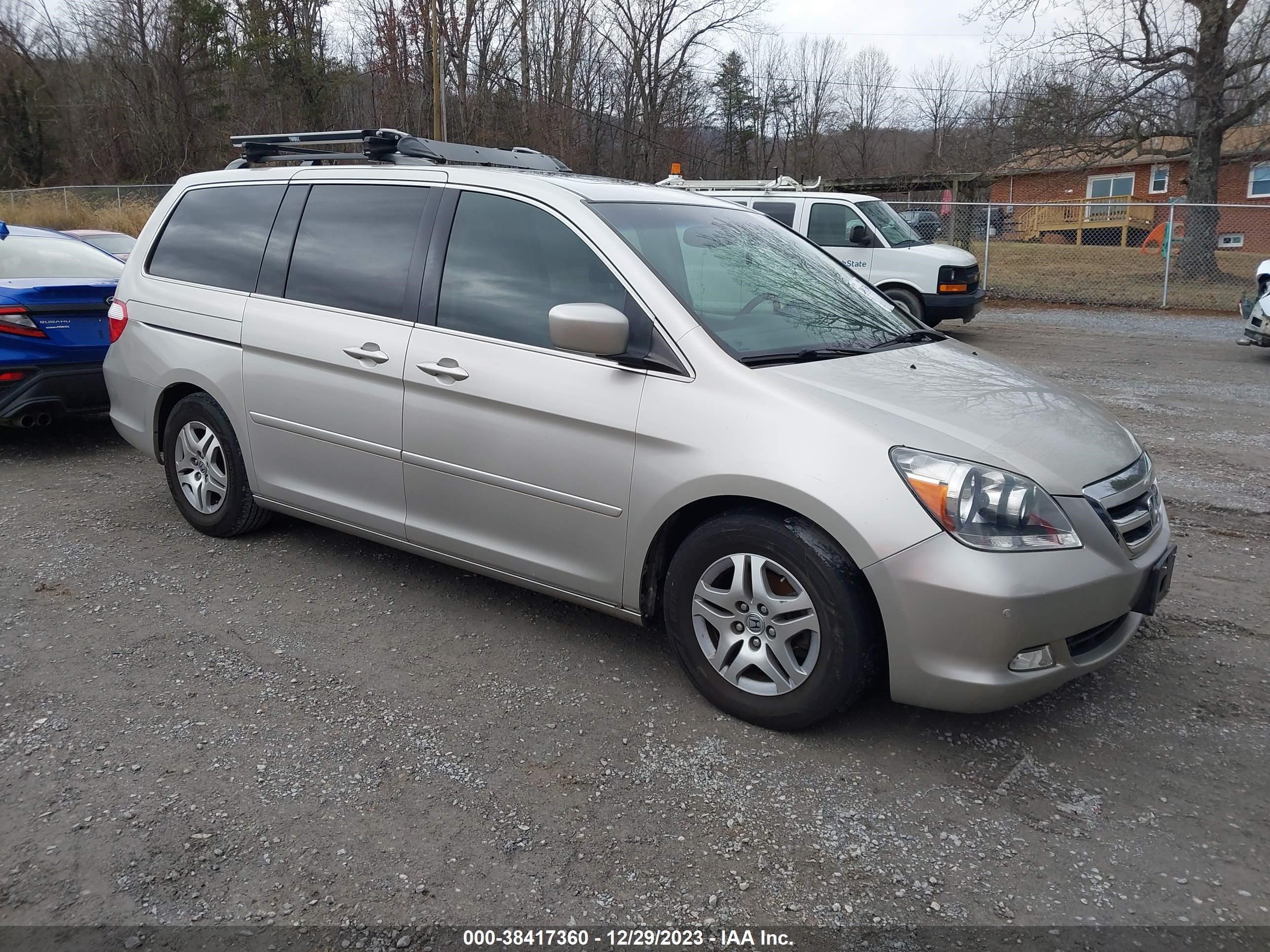 Photo 0 VIN: 5FNRL38827B061002 - HONDA ODYSSEY 