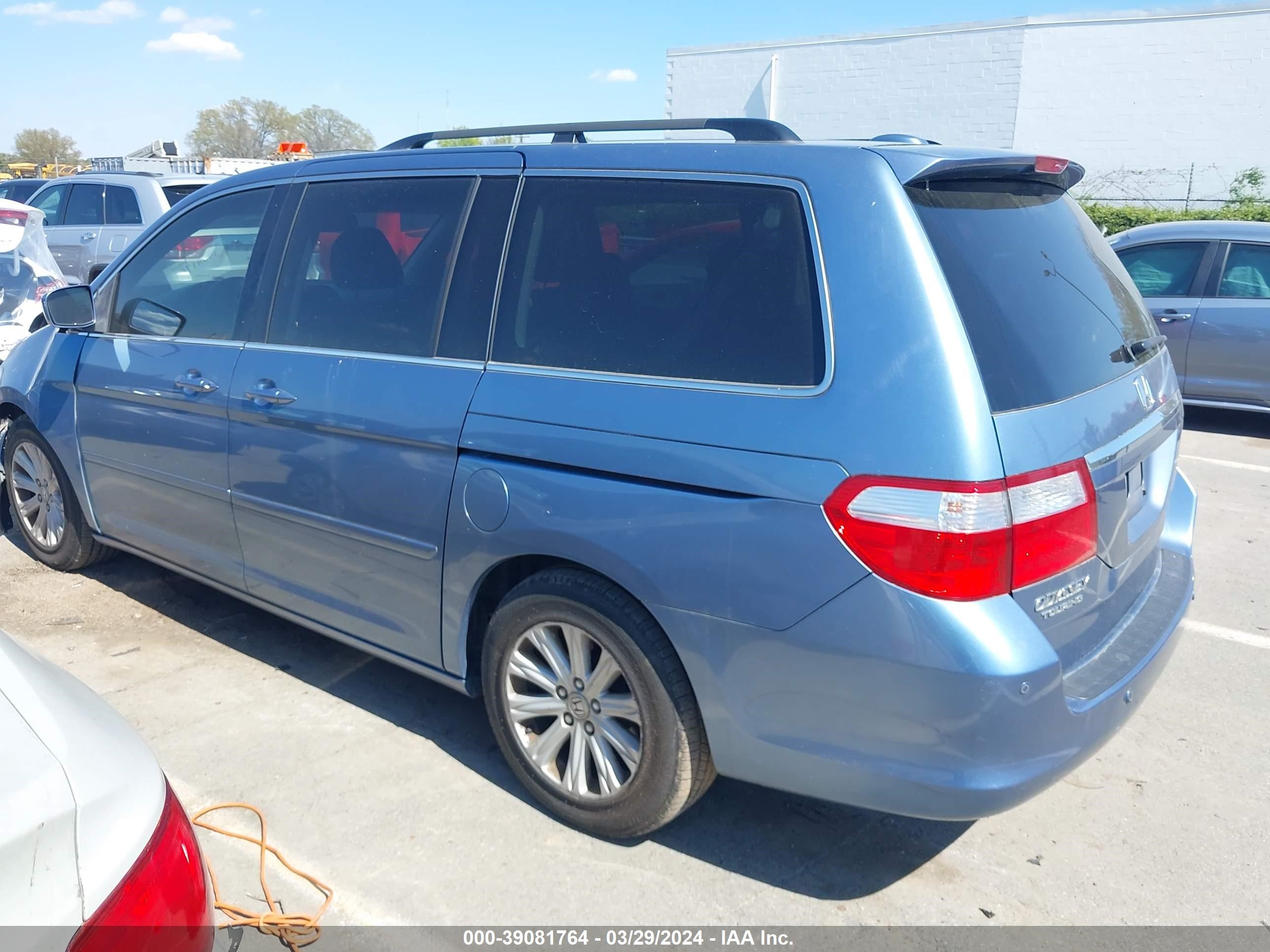 Photo 2 VIN: 5FNRL38856B078827 - HONDA ODYSSEY 