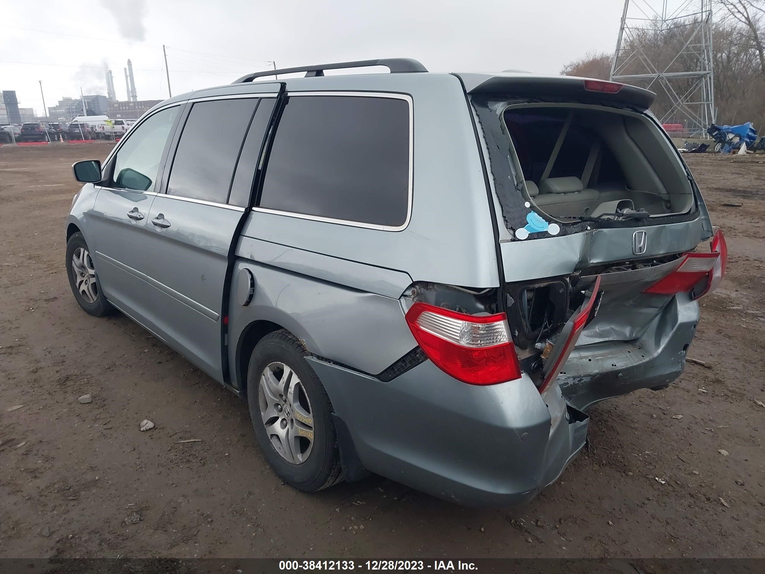 Photo 2 VIN: 5FNRL38867B016113 - HONDA ODYSSEY 