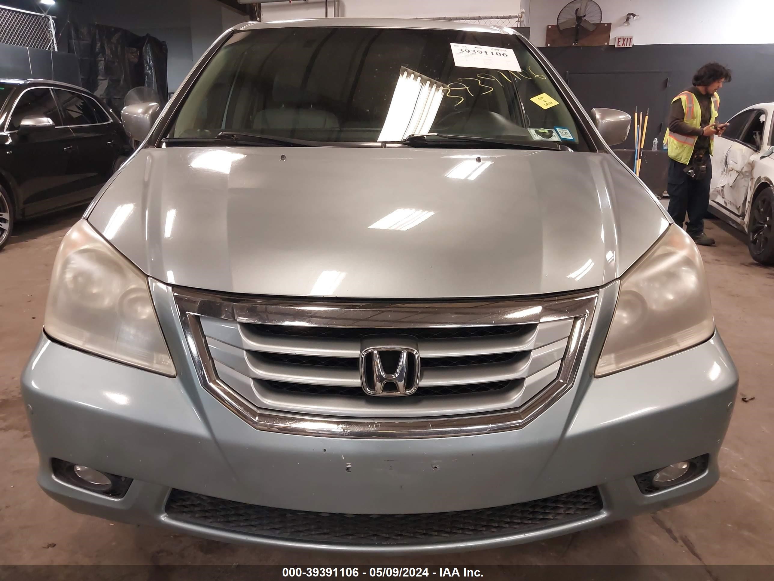 Photo 11 VIN: 5FNRL38878B024688 - HONDA ODYSSEY 