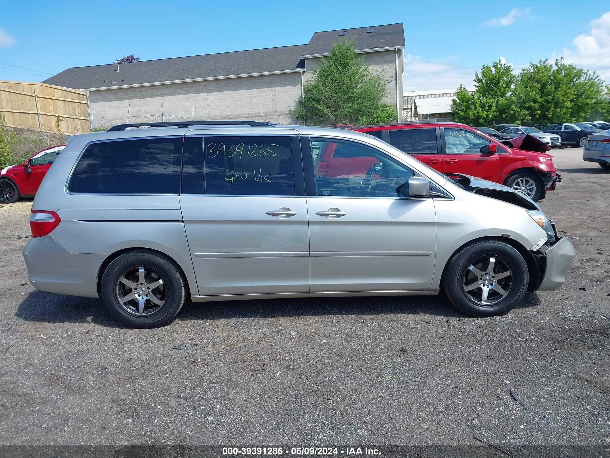 Photo 12 VIN: 5FNRL38887B040302 - HONDA ODYSSEY 