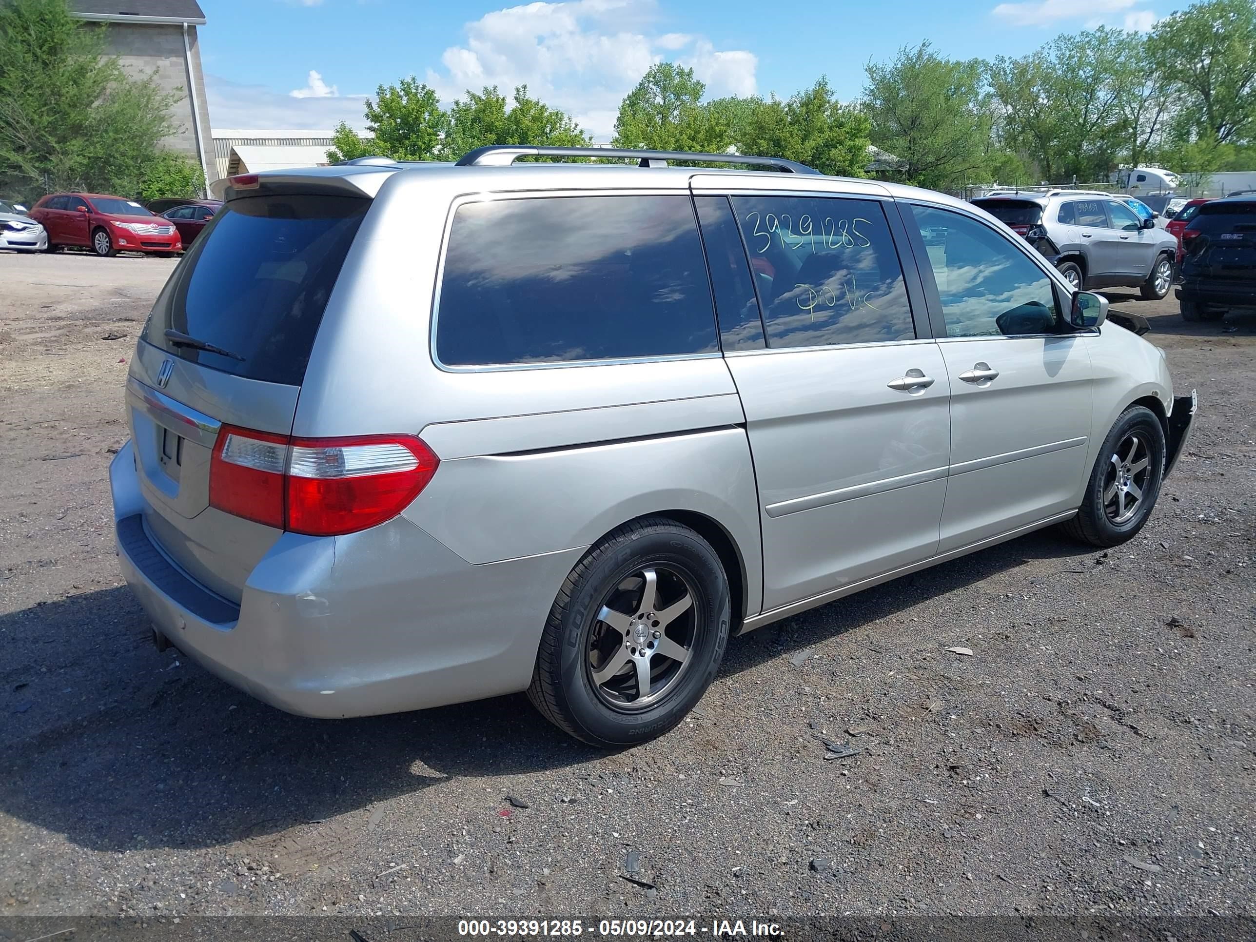 Photo 3 VIN: 5FNRL38887B040302 - HONDA ODYSSEY 