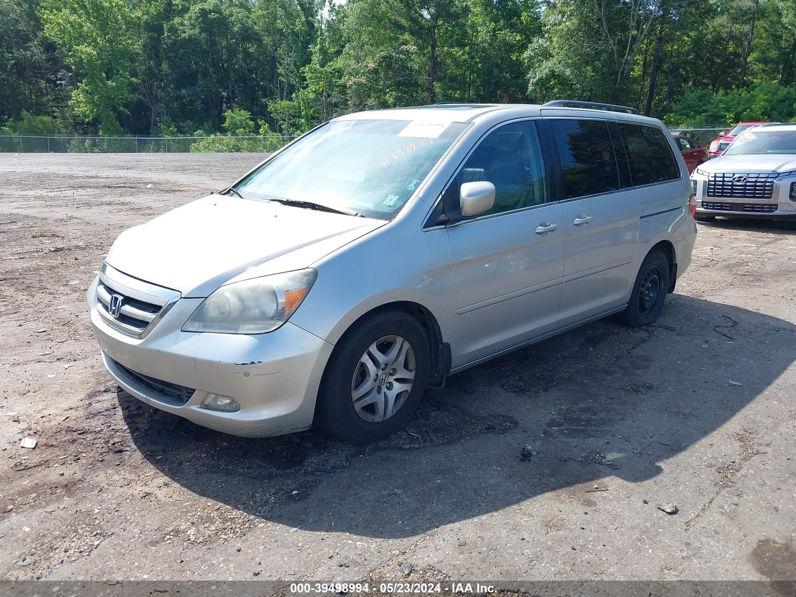 Photo 1 VIN: 5FNRL38896B101588 - HONDA ODYSSEY 