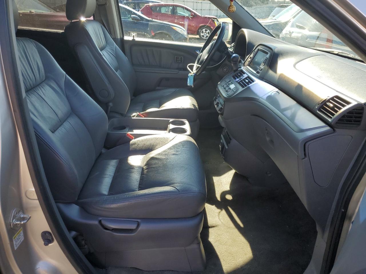 Photo 6 VIN: 5FNRL388X7B096435 - HONDA ODYSSEY 