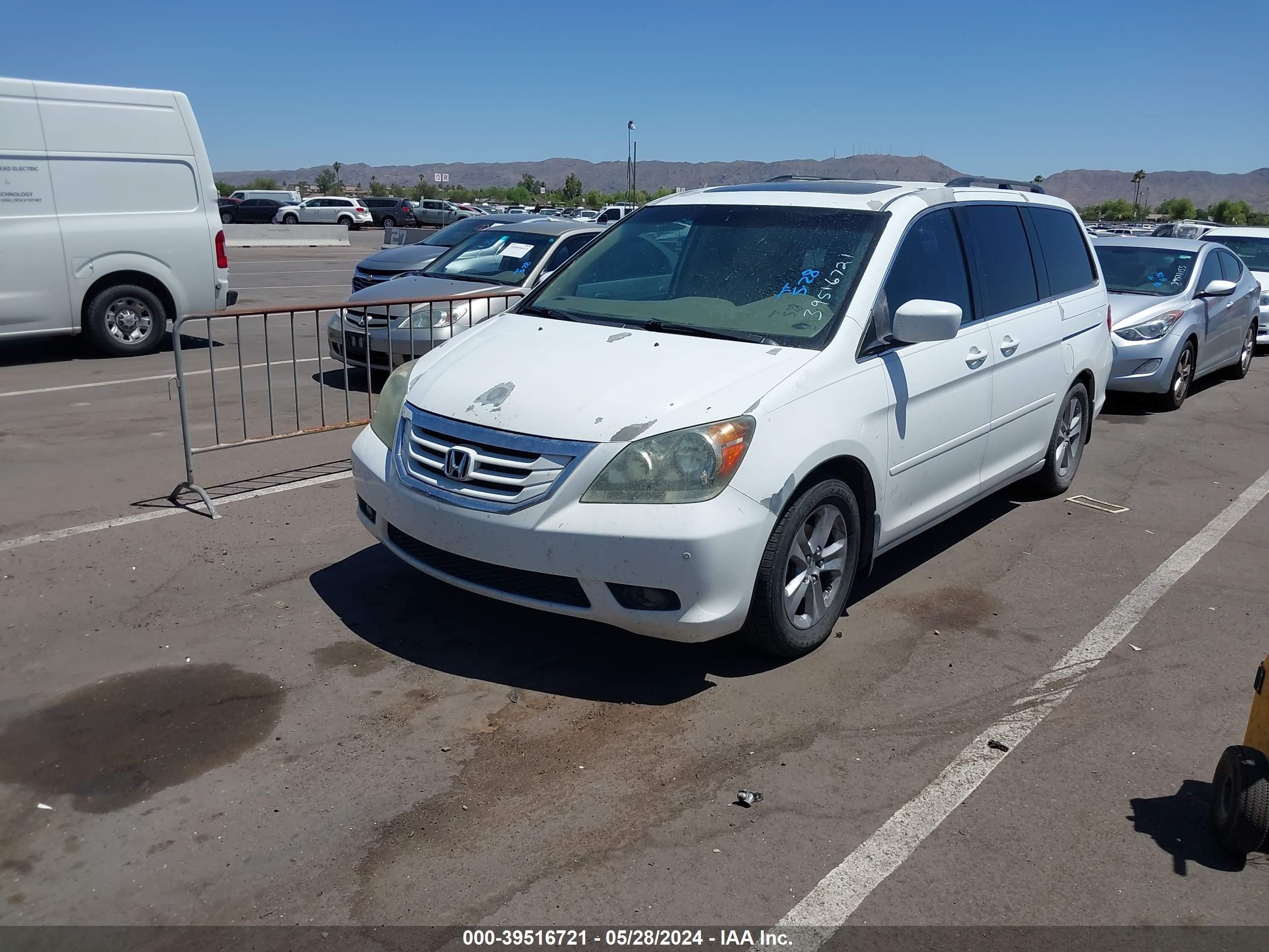 Photo 1 VIN: 5FNRL38908B004369 - HONDA ODYSSEY 