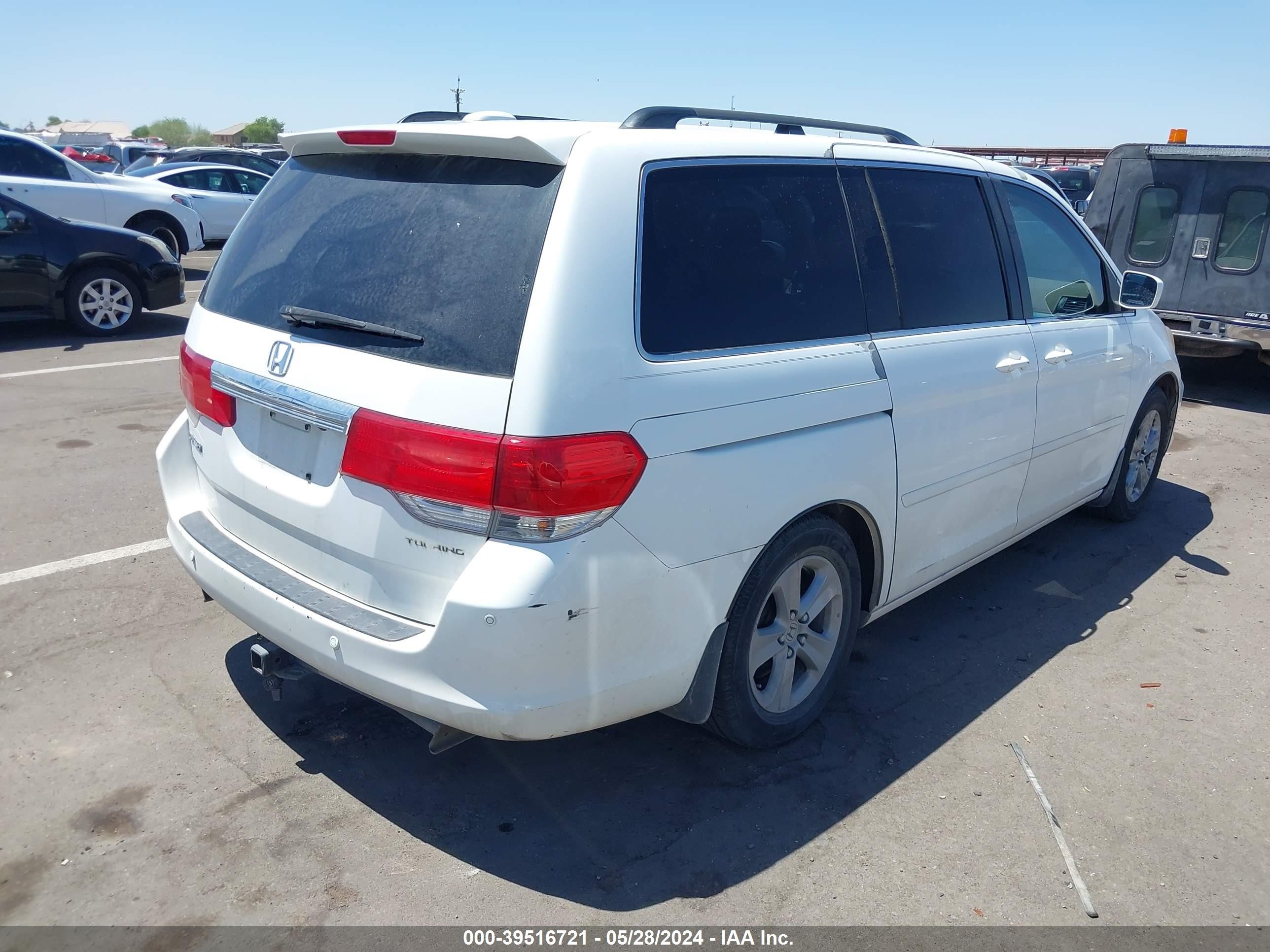 Photo 3 VIN: 5FNRL38908B004369 - HONDA ODYSSEY 