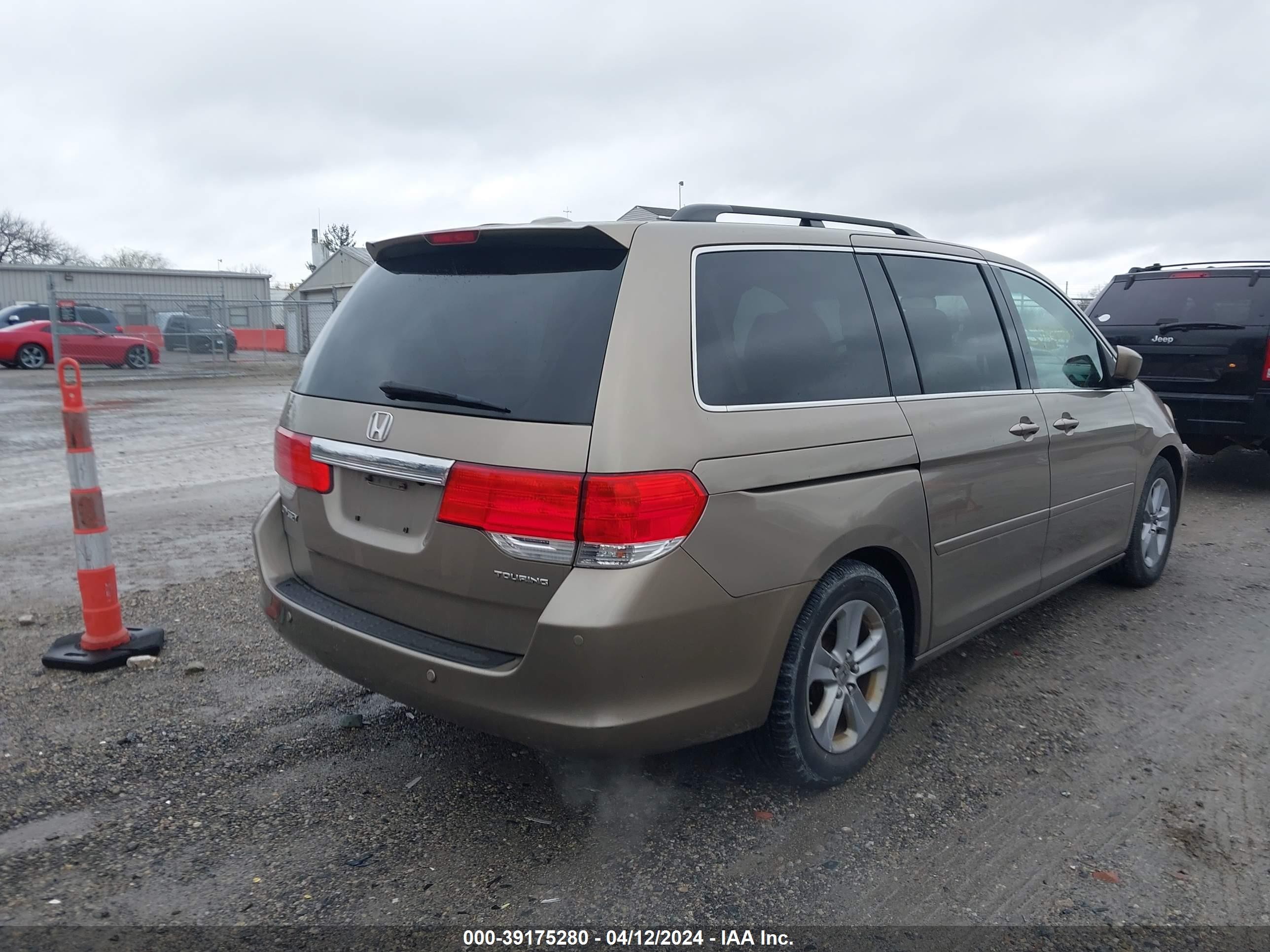 Photo 3 VIN: 5FNRL38918B066072 - HONDA ODYSSEY 