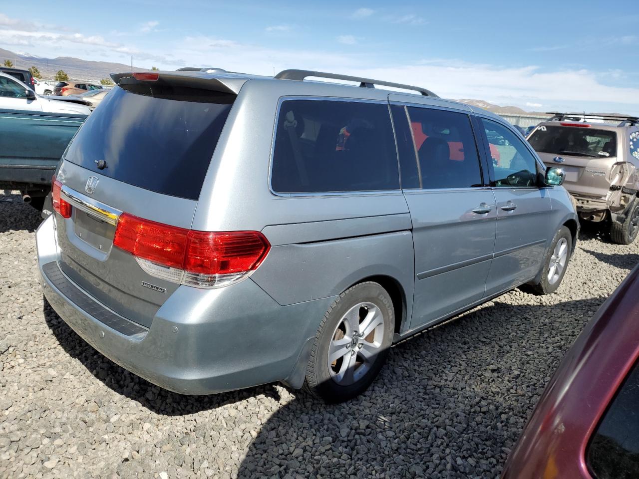 Photo 2 VIN: 5FNRL38949B011357 - HONDA ODYSSEY 