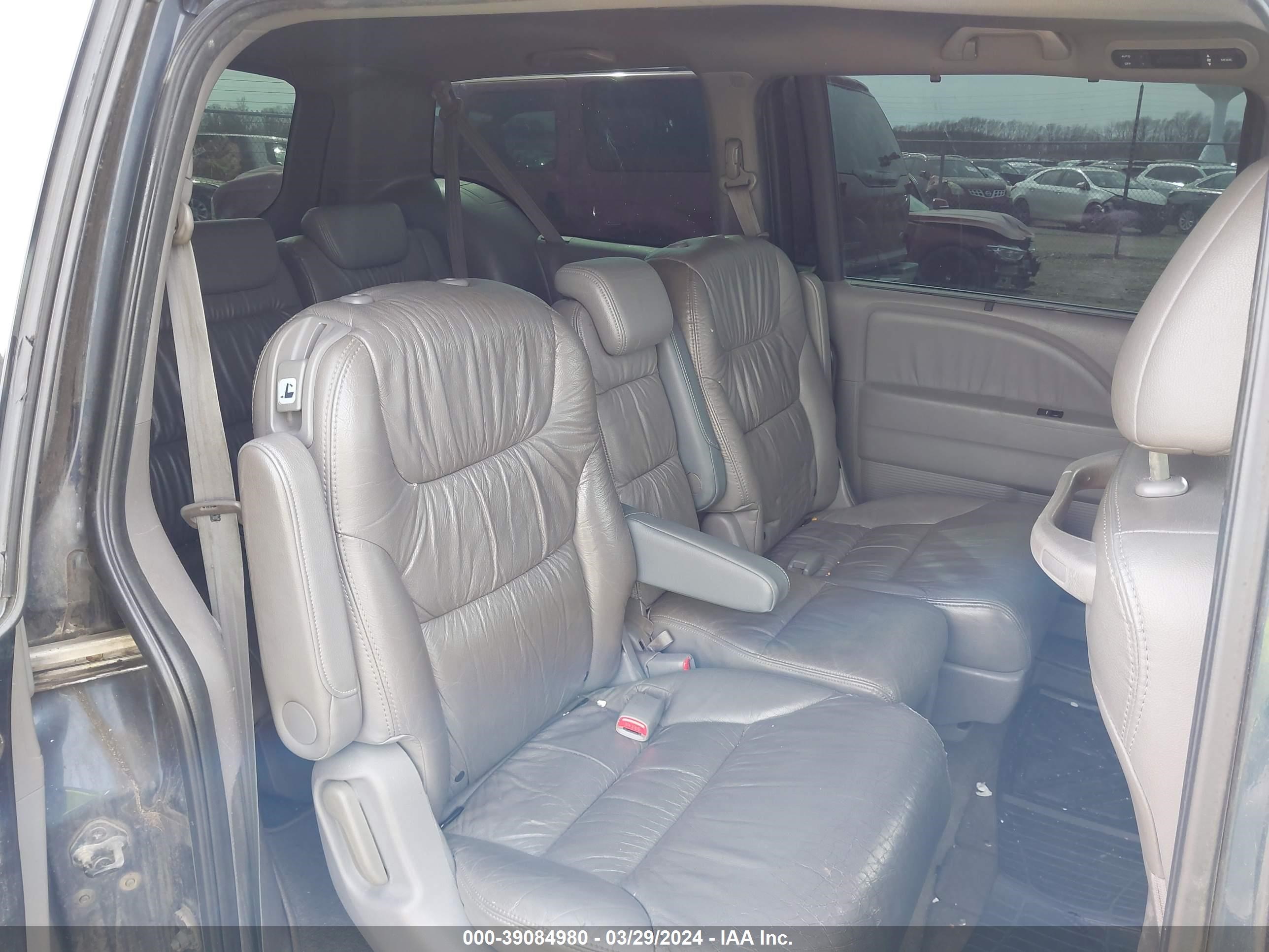 Photo 7 VIN: 5FNRL38969B008878 - HONDA ODYSSEY 