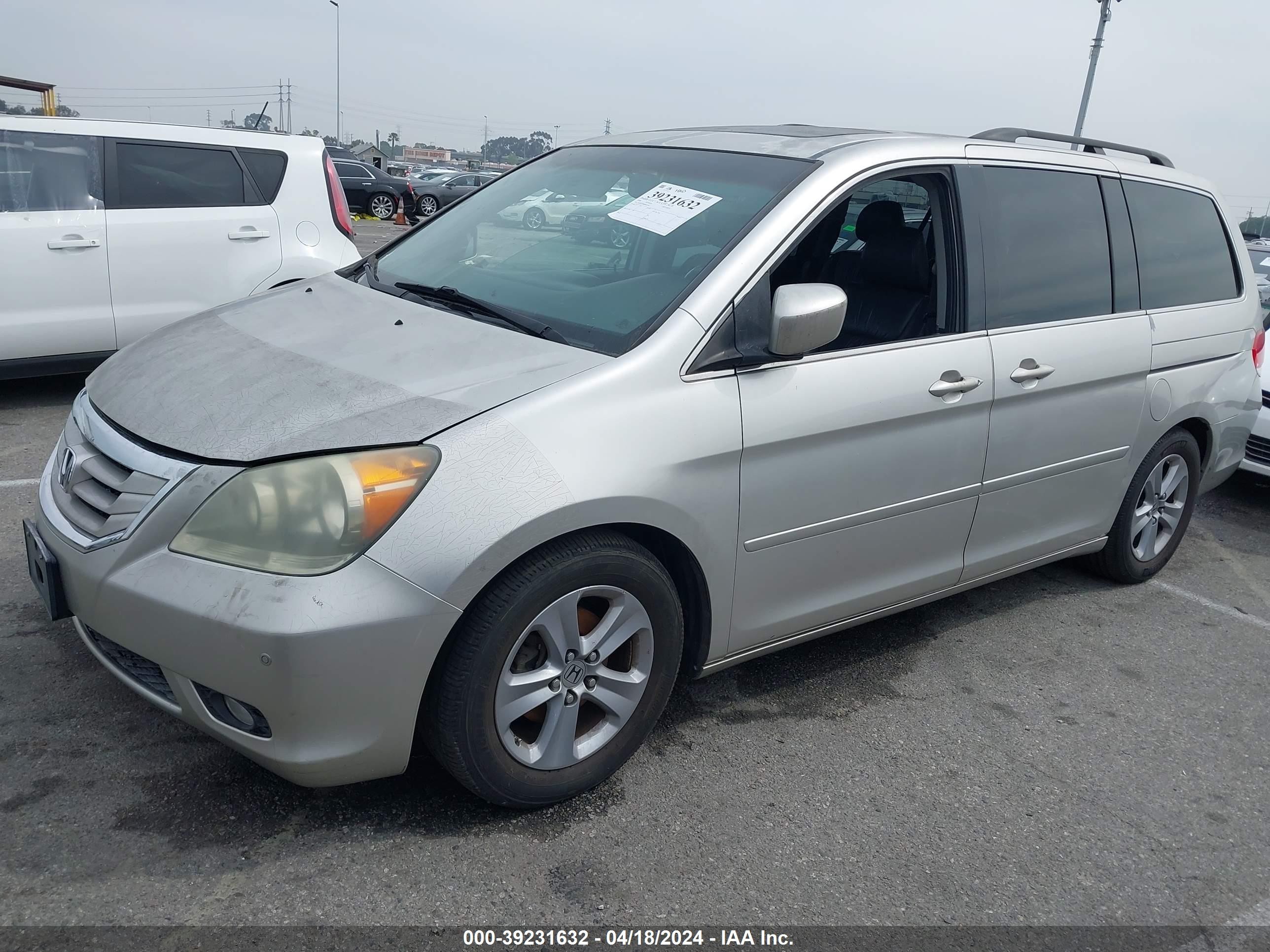 Photo 1 VIN: 5FNRL38988B062309 - HONDA ODYSSEY 