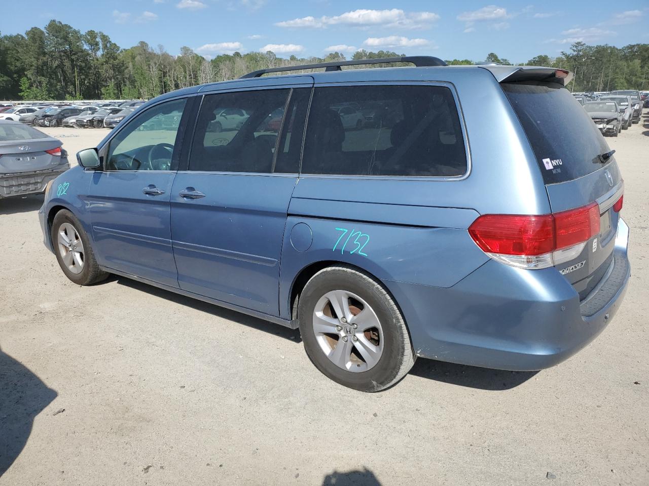 Photo 1 VIN: 5FNRL38998B007481 - HONDA ODYSSEY 