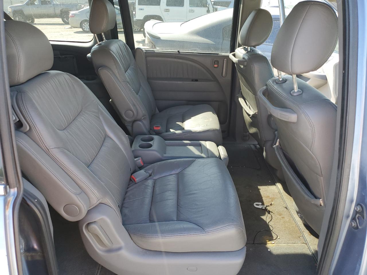 Photo 10 VIN: 5FNRL38998B007481 - HONDA ODYSSEY 