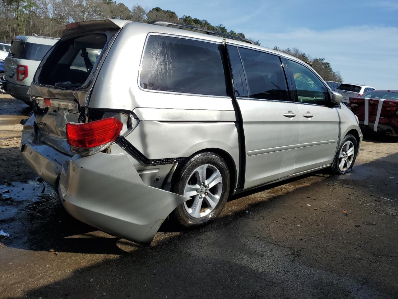 Photo 2 VIN: 5FNRL389X8B109016 - HONDA ODYSSEY 