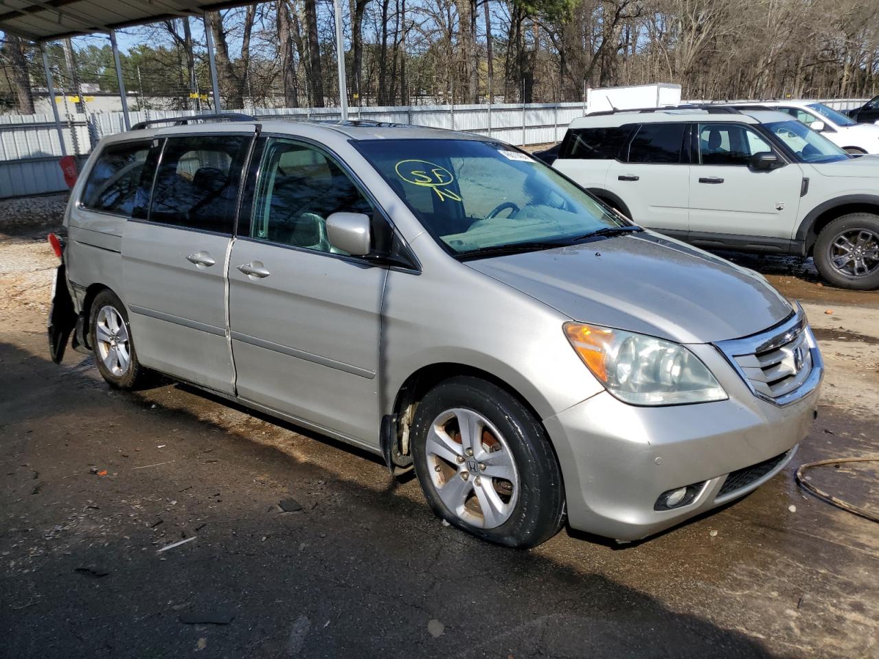 Photo 3 VIN: 5FNRL389X8B109016 - HONDA ODYSSEY 