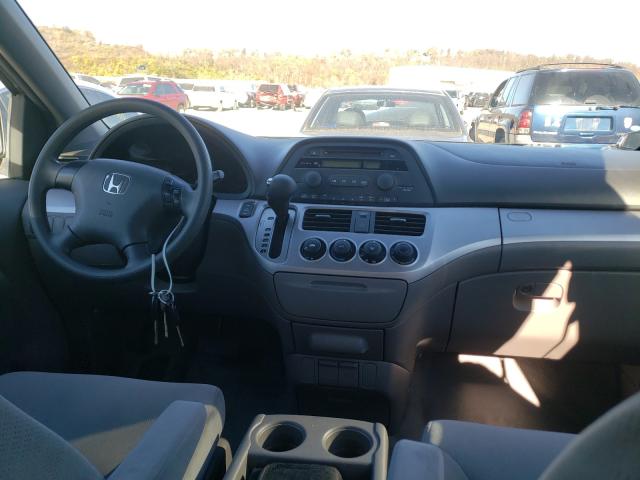 Photo 8 VIN: 5FNRL3H20AB090002 - HONDA ODYSSEY LX 