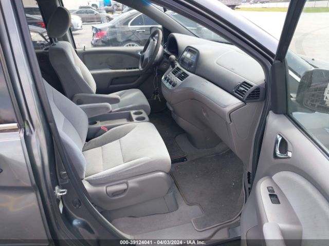 Photo 4 VIN: 5FNRL3H21AB007208 - HONDA ODYSSEY 