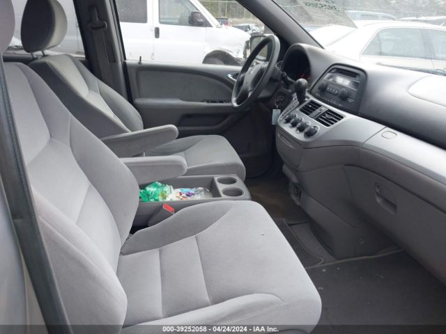 Photo 4 VIN: 5FNRL3H21AB012389 - HONDA ODYSSEY 