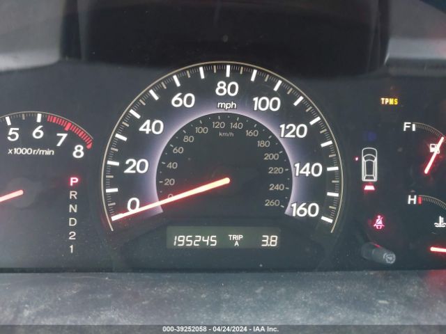 Photo 6 VIN: 5FNRL3H21AB012389 - HONDA ODYSSEY 