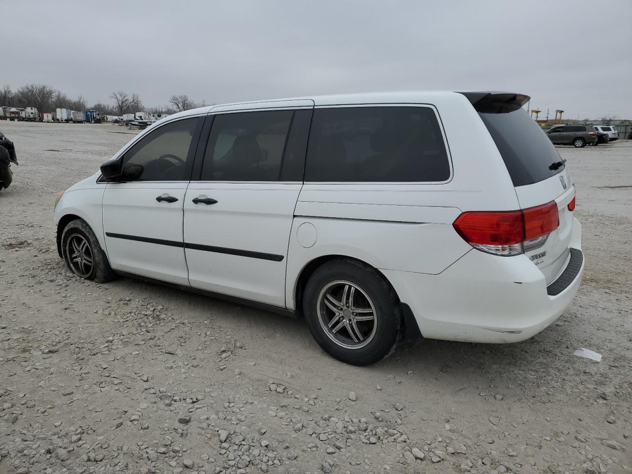 Photo 1 VIN: 5FNRL3H26AB037840 - HONDA ODYSSEY 