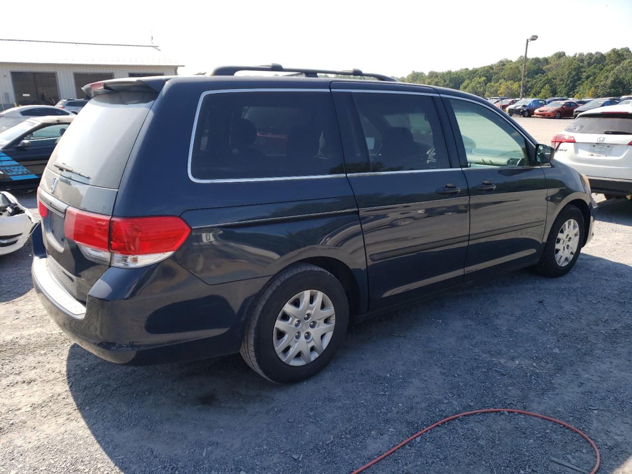 Photo 2 VIN: 5FNRL3H26AB098038 - HONDA ODYSSEY 