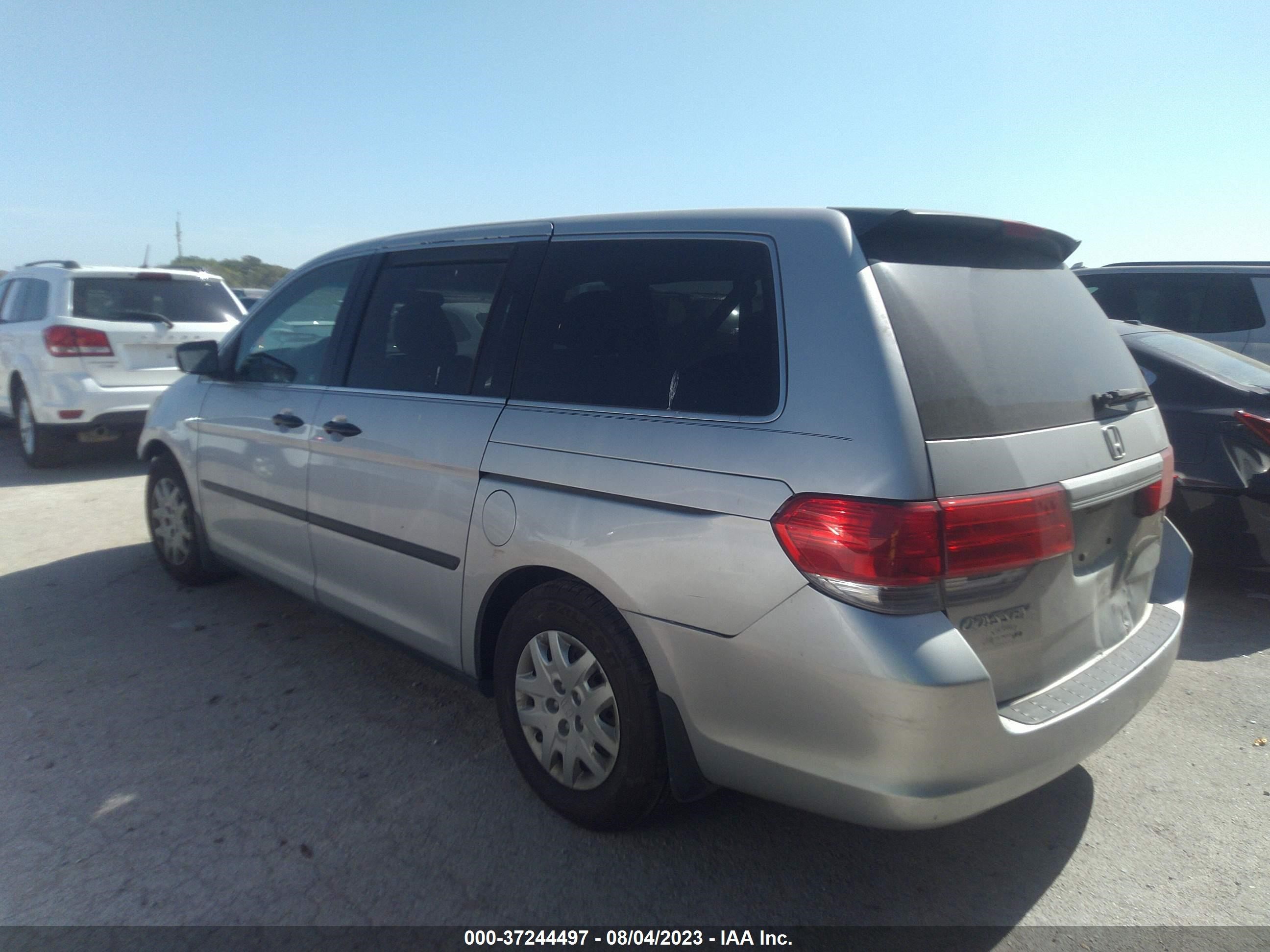 Photo 2 VIN: 5FNRL3H2XAB060456 - HONDA ODYSSEY 