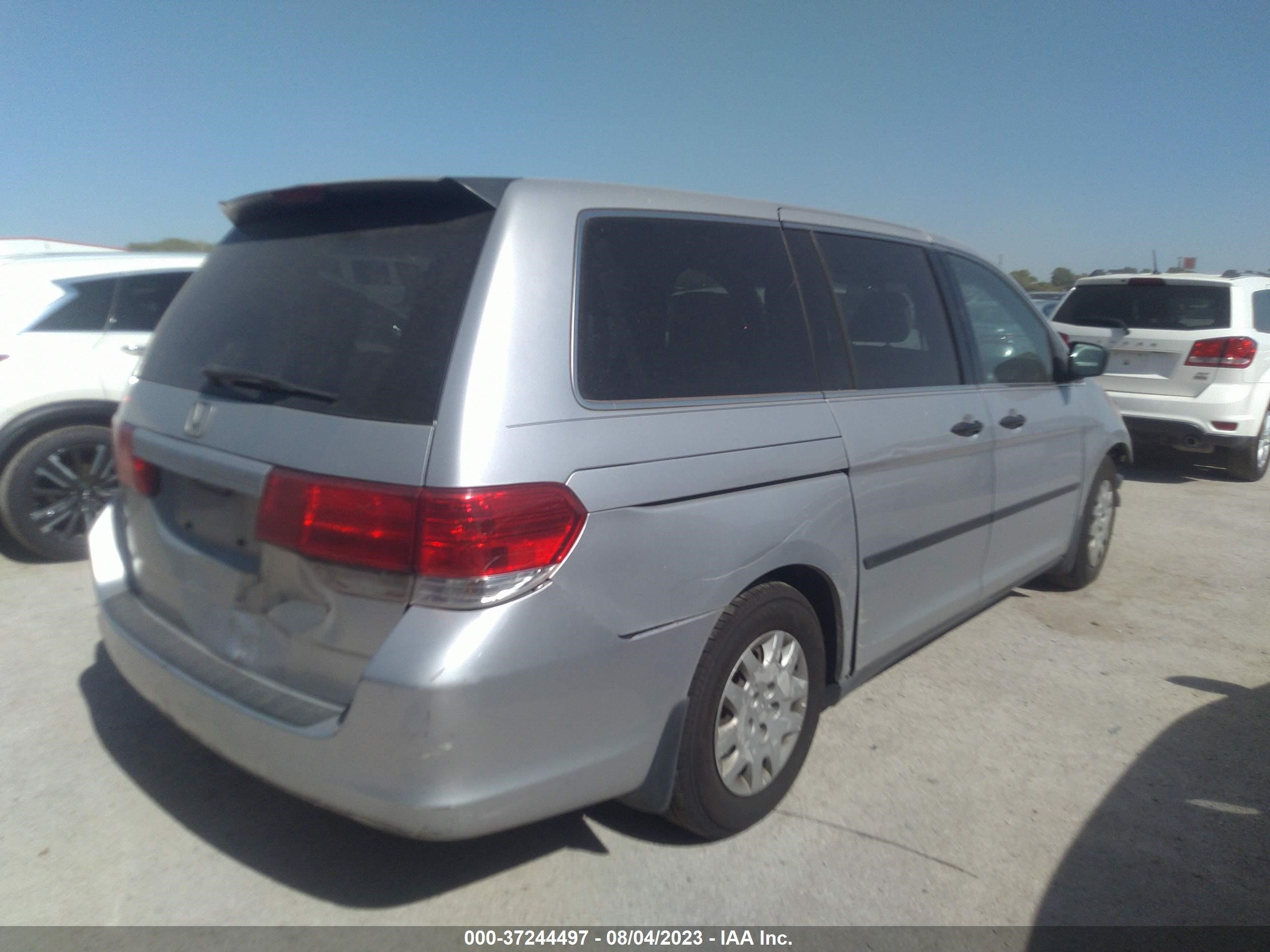 Photo 3 VIN: 5FNRL3H2XAB060456 - HONDA ODYSSEY 