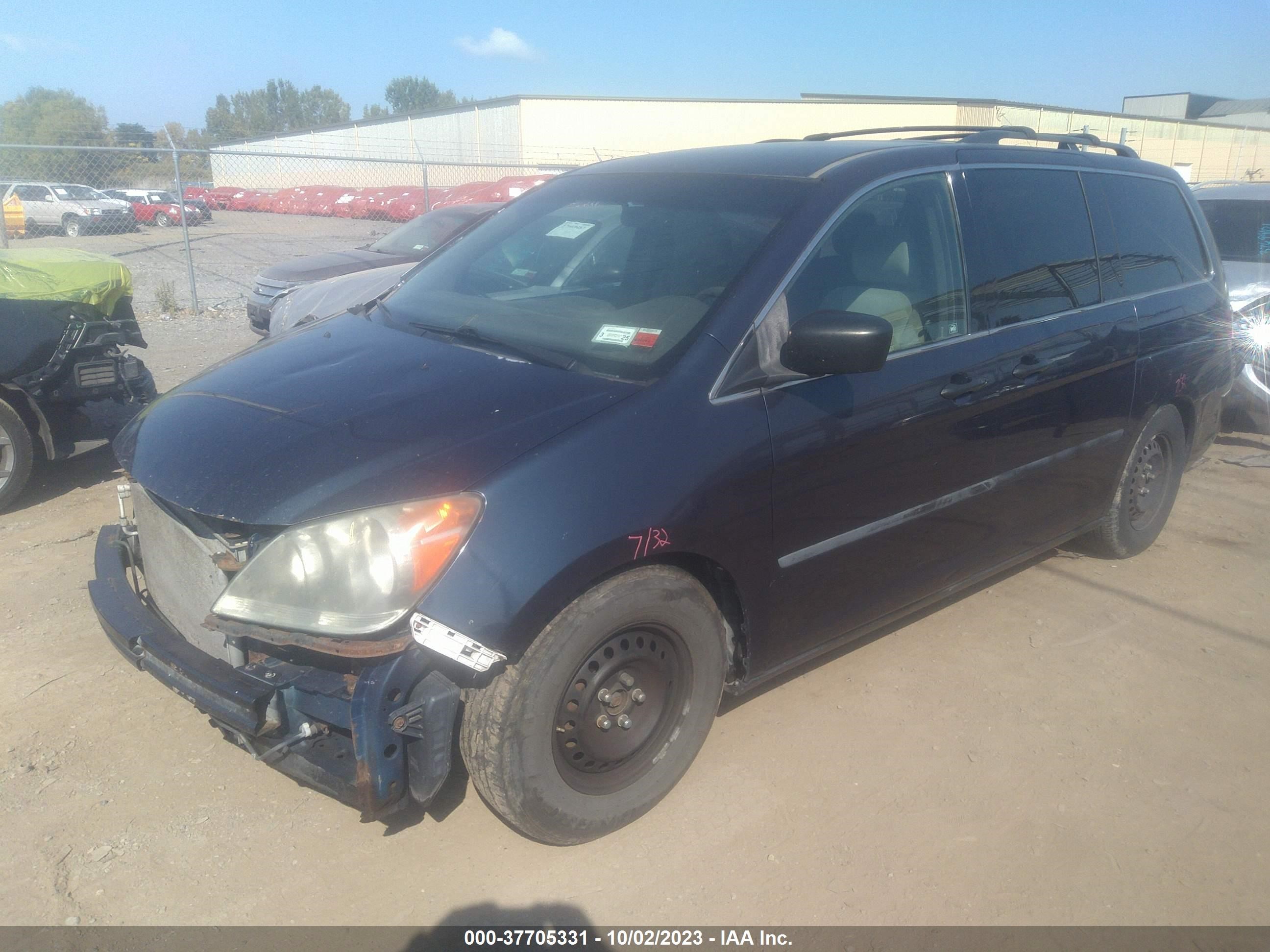 Photo 1 VIN: 5FNRL3H2XAB106142 - HONDA ODYSSEY 