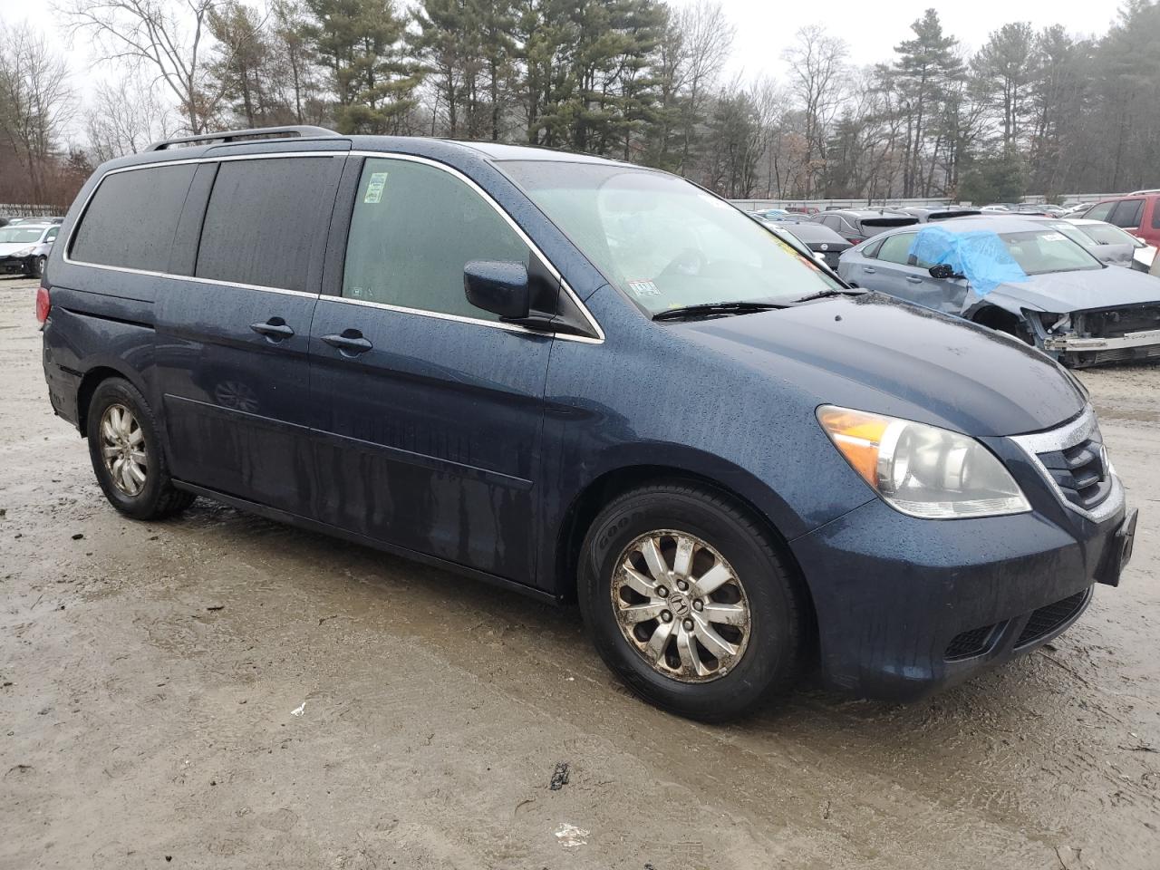 Photo 3 VIN: 5FNRL3H49AB074057 - HONDA ODYSSEY 