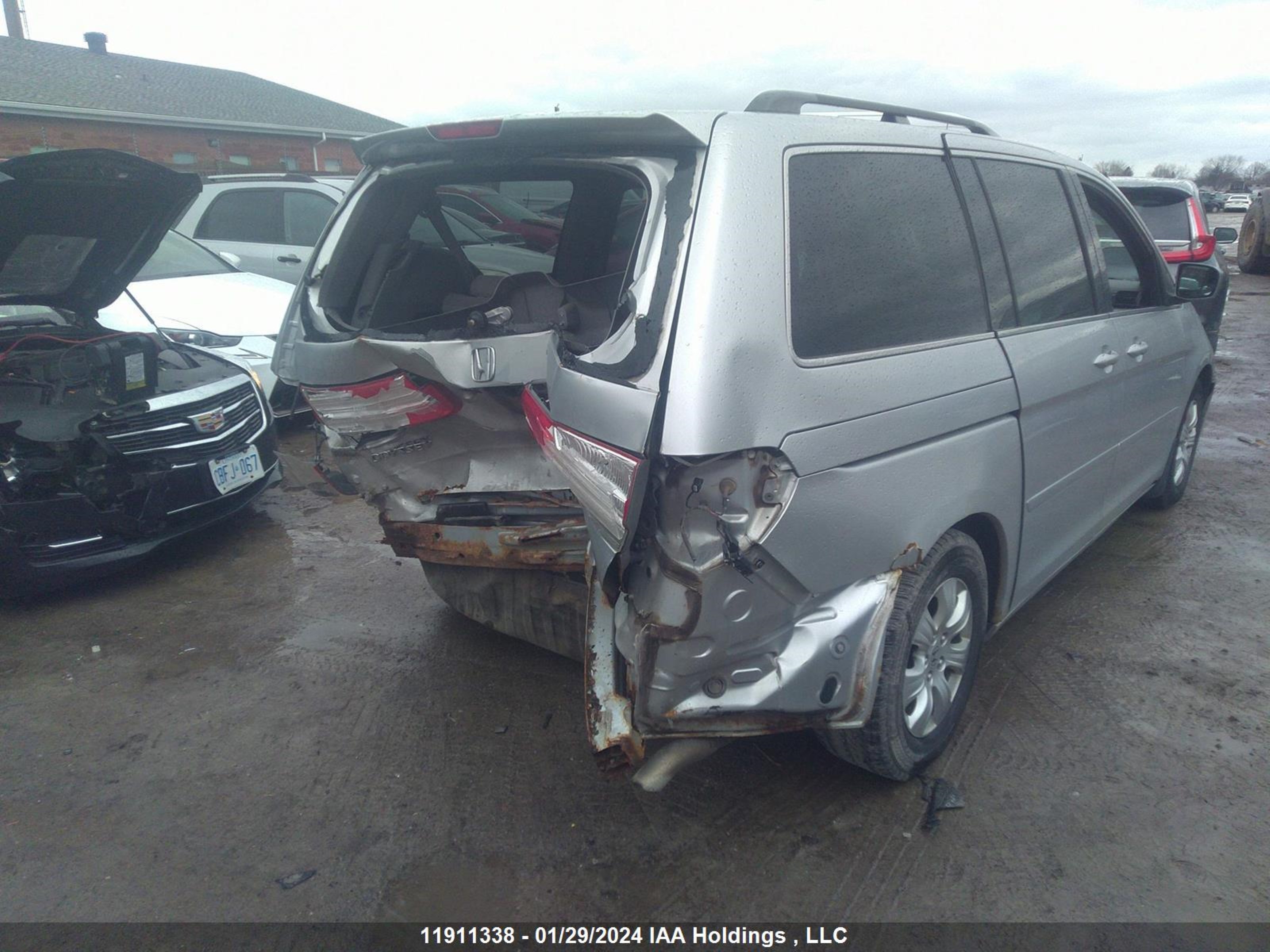 Photo 3 VIN: 5FNRL3H50AB504597 - HONDA ODYSSEY 