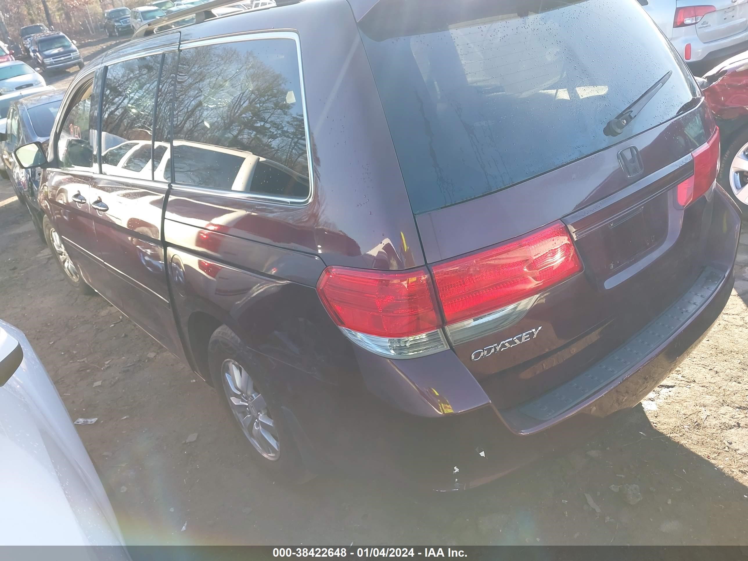 Photo 2 VIN: 5FNRL3H52AB094515 - HONDA ODYSSEY 