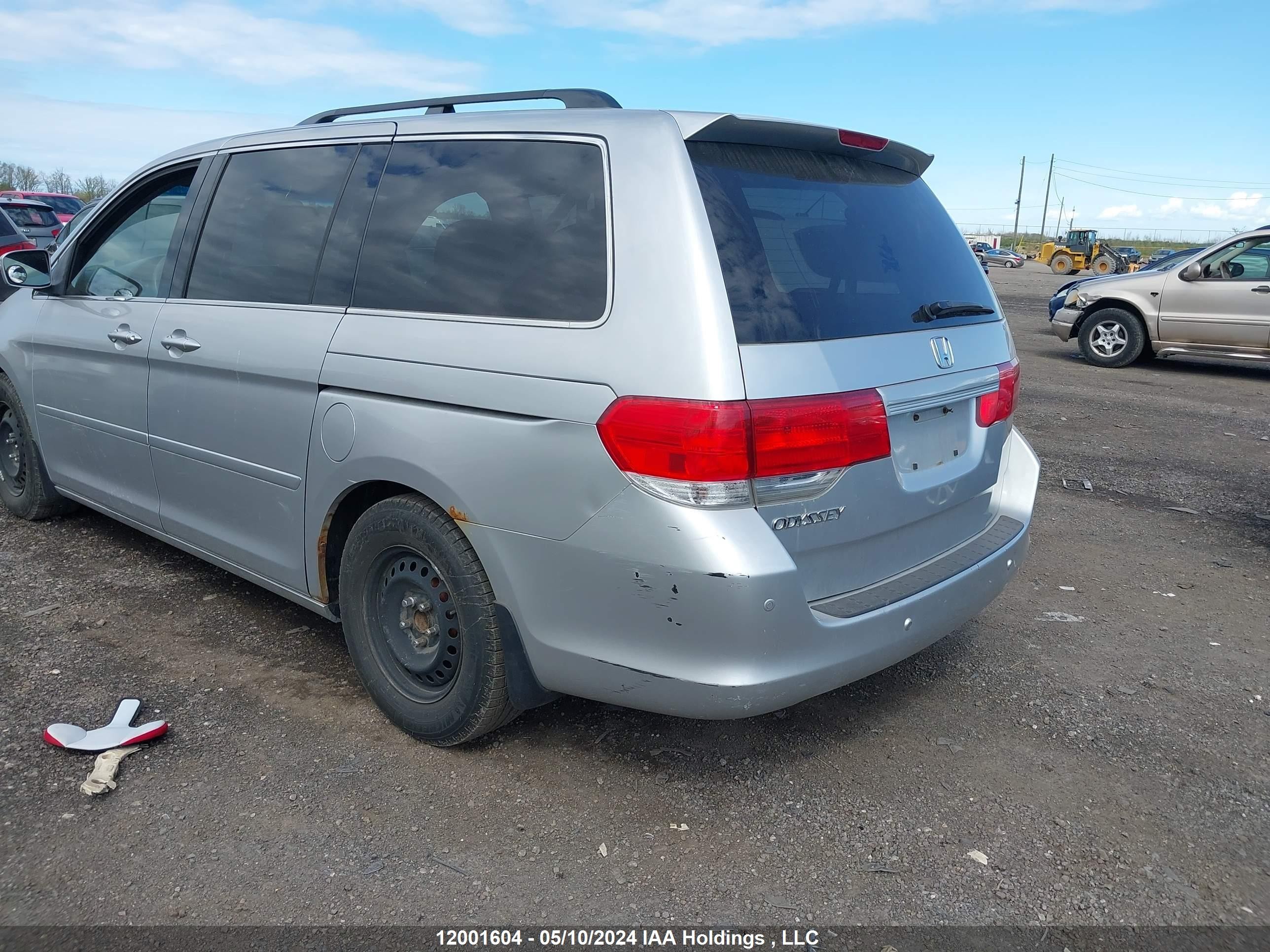 Photo 3 VIN: 5FNRL3H52AB506271 - HONDA ODYSSEY 