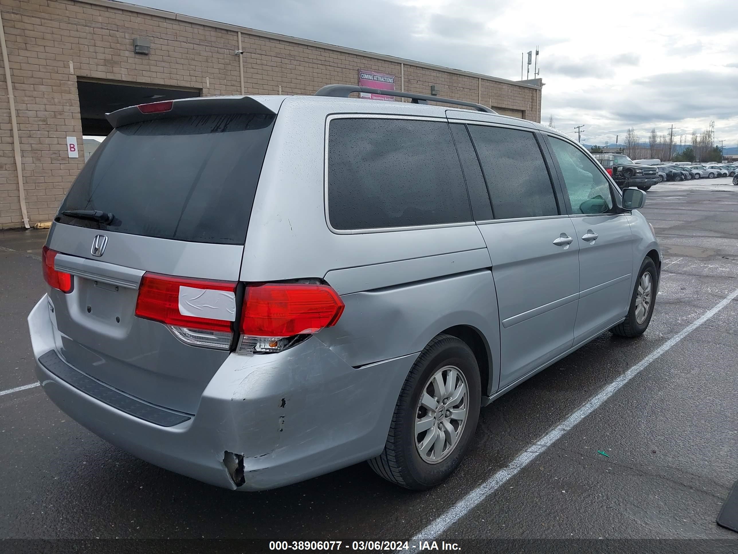 Photo 3 VIN: 5FNRL3H56AB089866 - HONDA ODYSSEY 