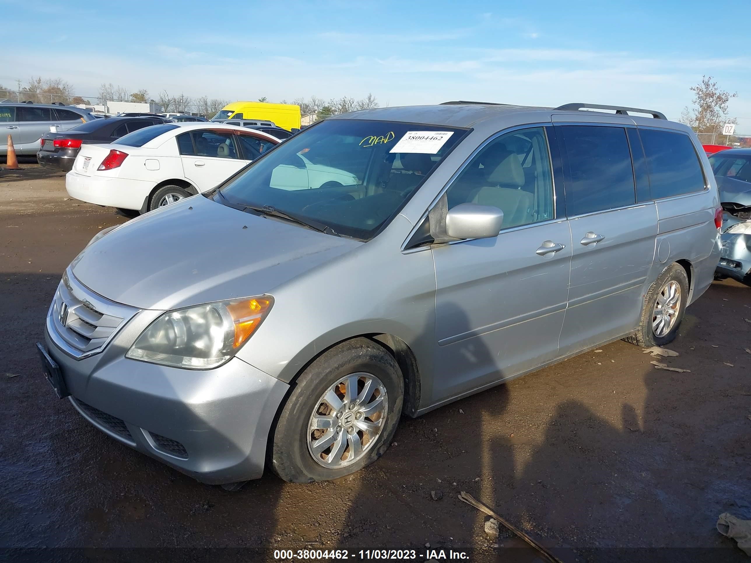 Photo 1 VIN: 5FNRL3H58AB098231 - HONDA ODYSSEY 