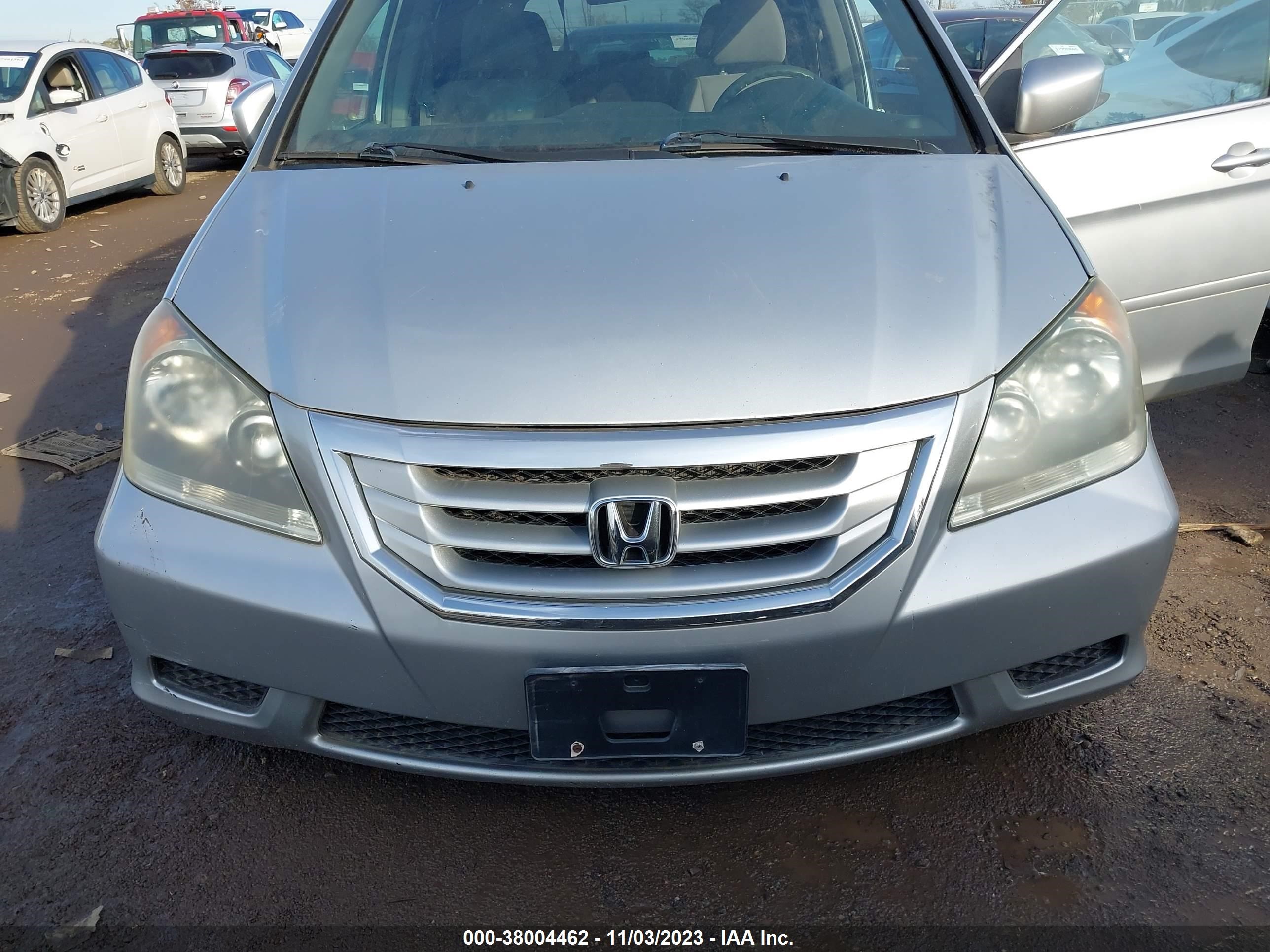 Photo 5 VIN: 5FNRL3H58AB098231 - HONDA ODYSSEY 