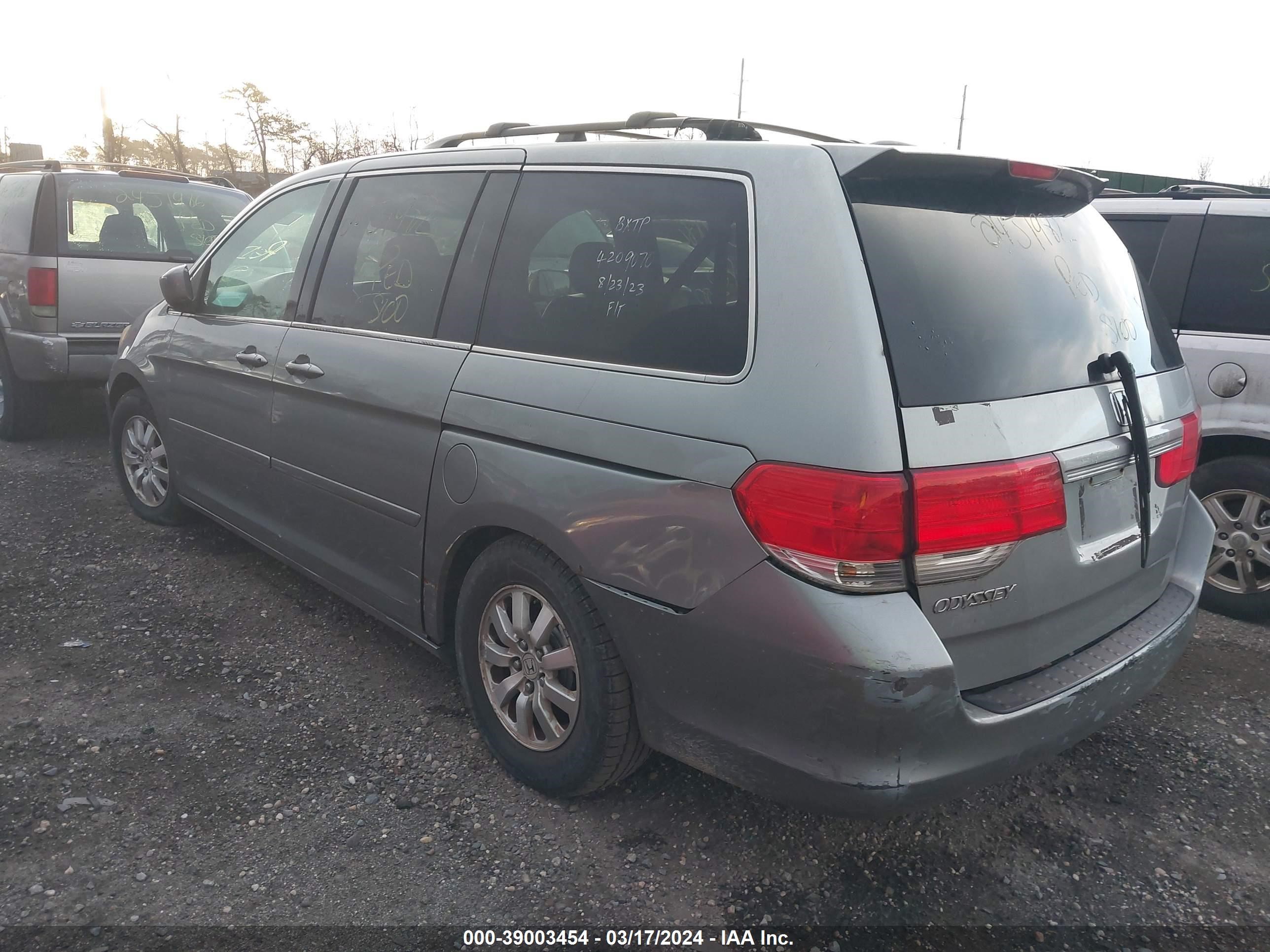 Photo 2 VIN: 5FNRL3H64AB051156 - HONDA ODYSSEY 