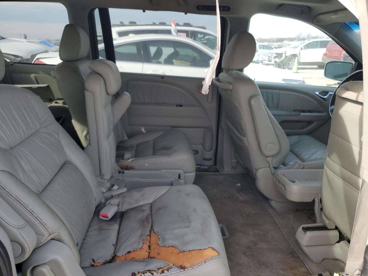 Photo 10 VIN: 5FNRL3H68AB016488 - HONDA ODYSSEY 