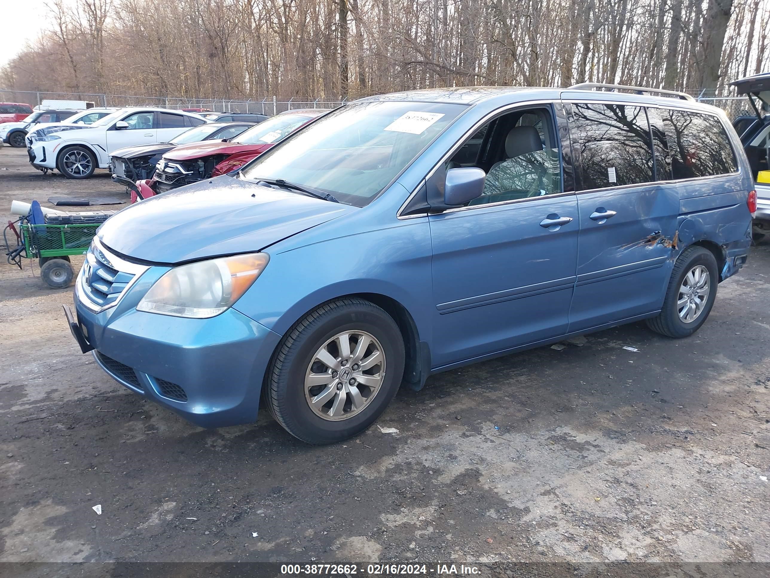 Photo 1 VIN: 5FNRL3H6XAB056426 - HONDA ODYSSEY 