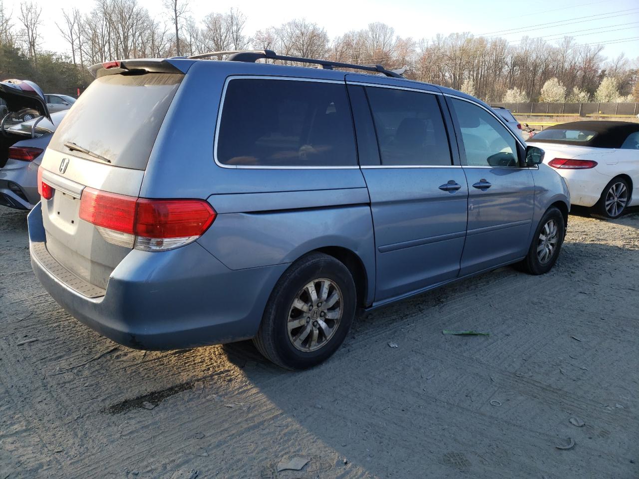 Photo 2 VIN: 5FNRL3H71AB012162 - HONDA ODYSSEY 