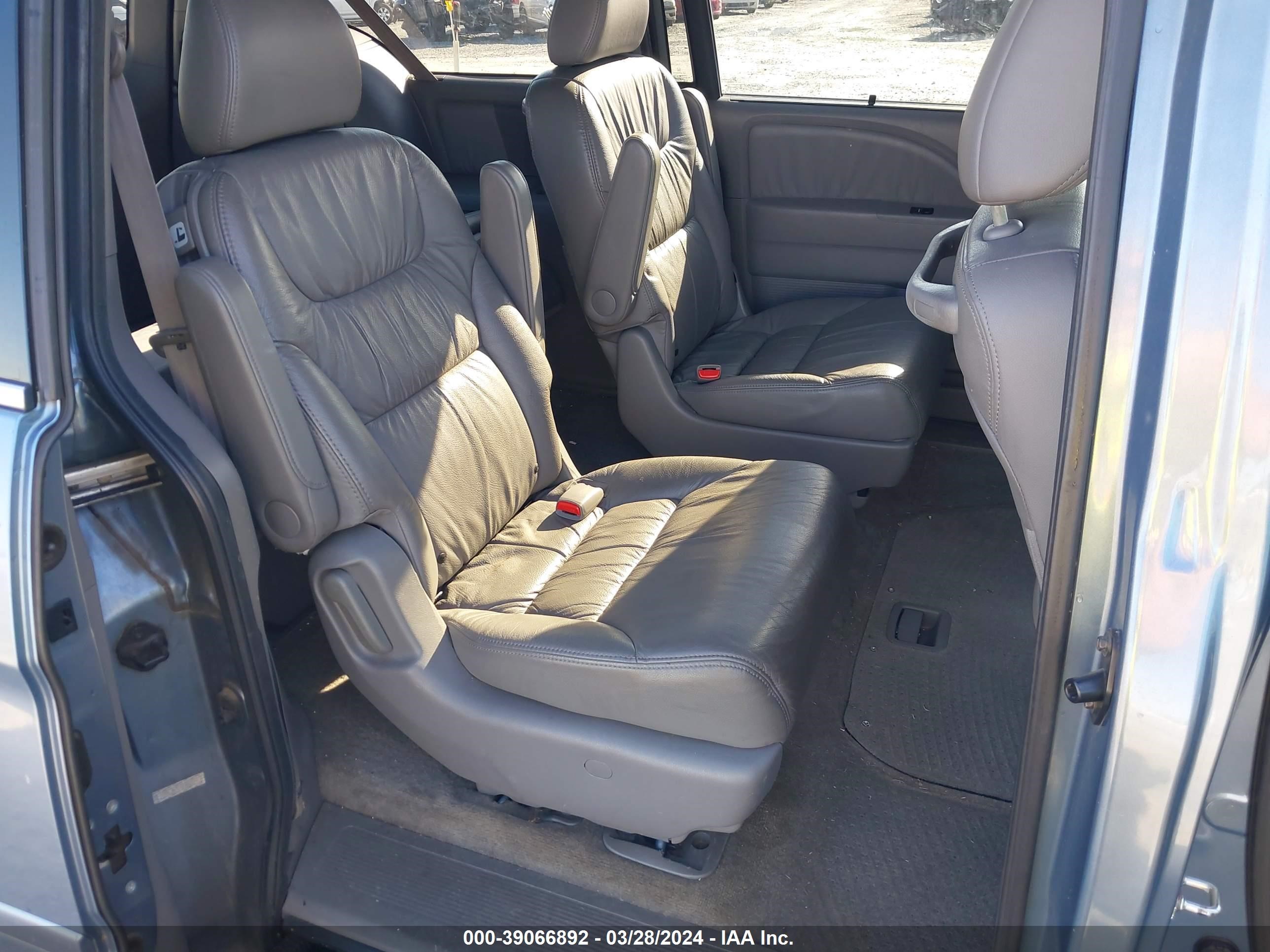 Photo 7 VIN: 5FNRL3H72AB003339 - HONDA ODYSSEY 