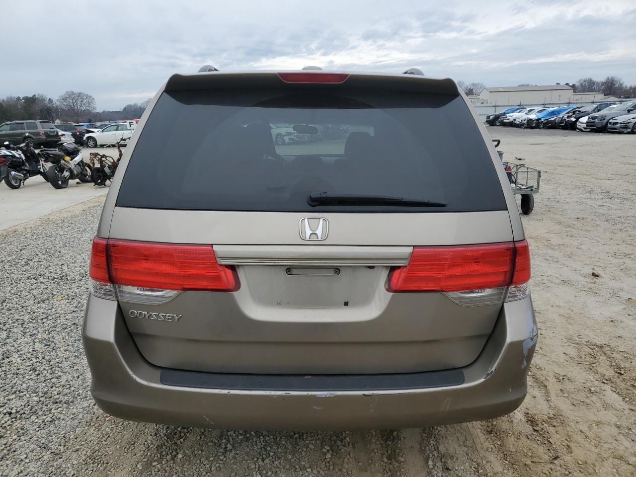 Photo 5 VIN: 5FNRL3H75AB043818 - HONDA ODYSSEY 