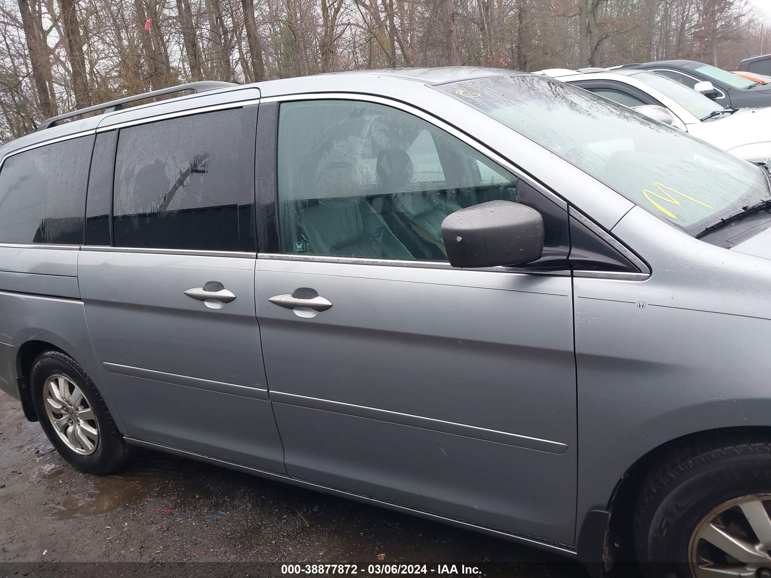 Photo 12 VIN: 5FNRL3H76AB003425 - HONDA ODYSSEY 