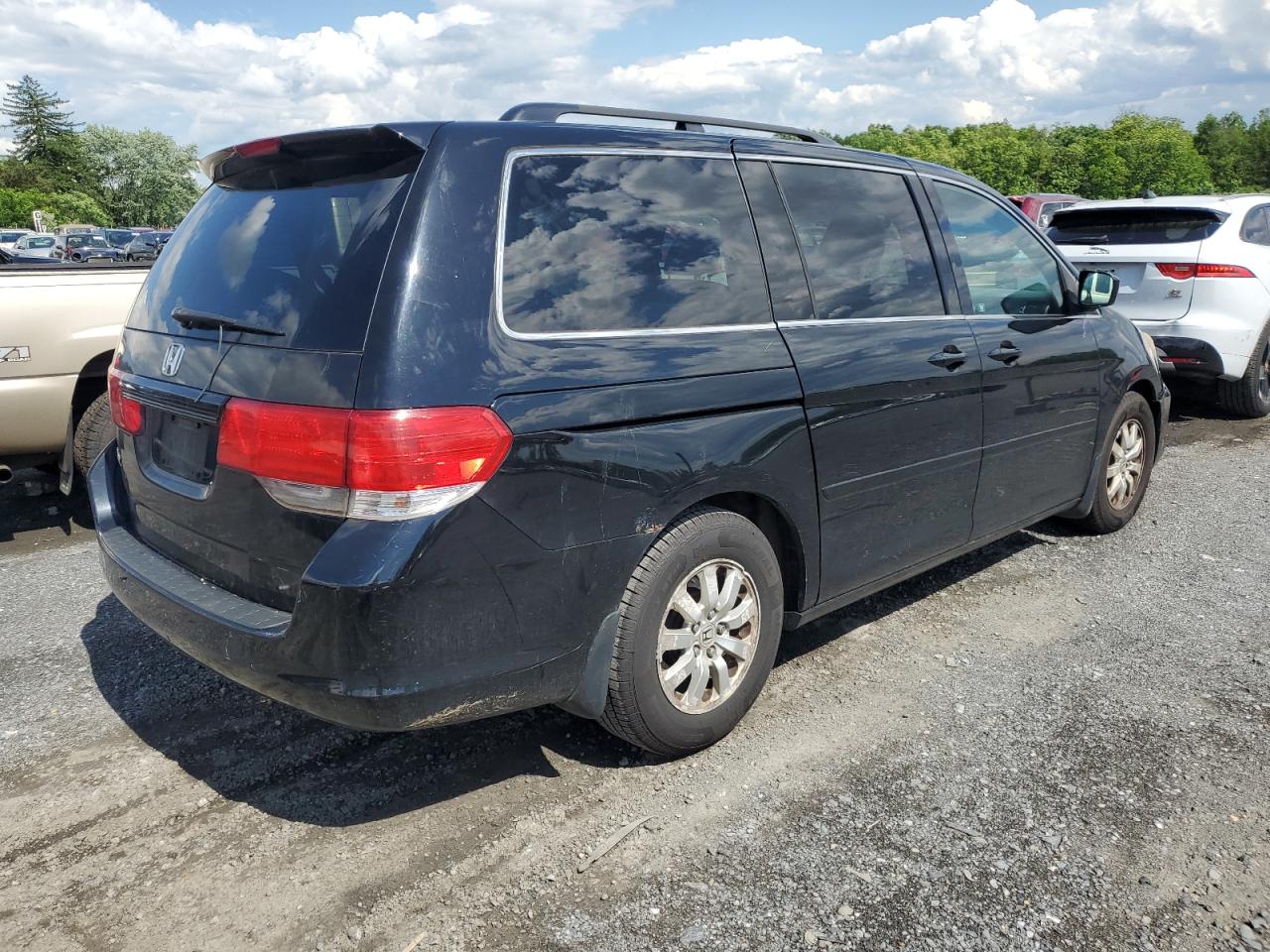 Photo 2 VIN: 5FNRL3H76AB052107 - HONDA ODYSSEY 