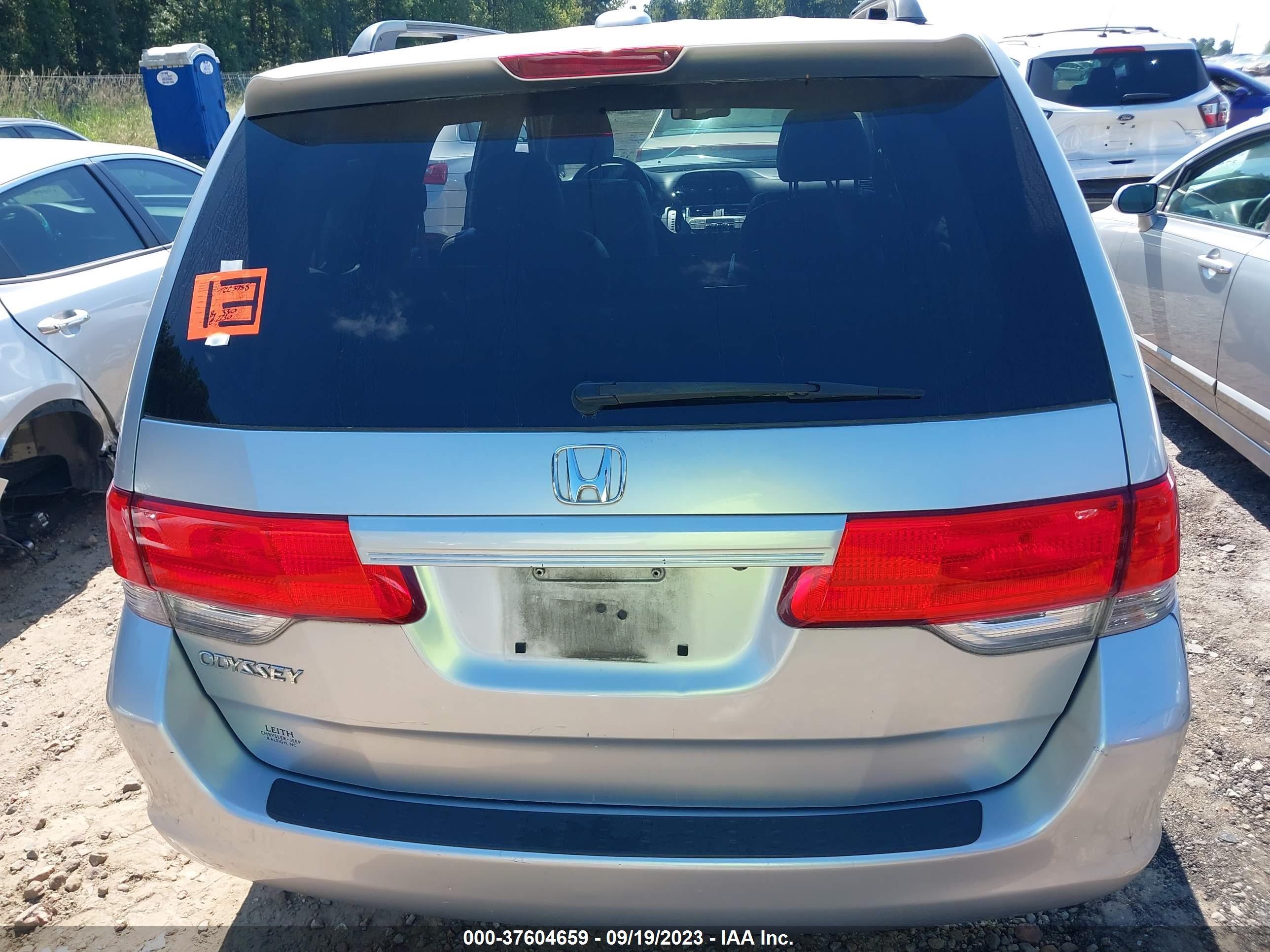 Photo 15 VIN: 5FNRL3H78AB057132 - HONDA ODYSSEY 