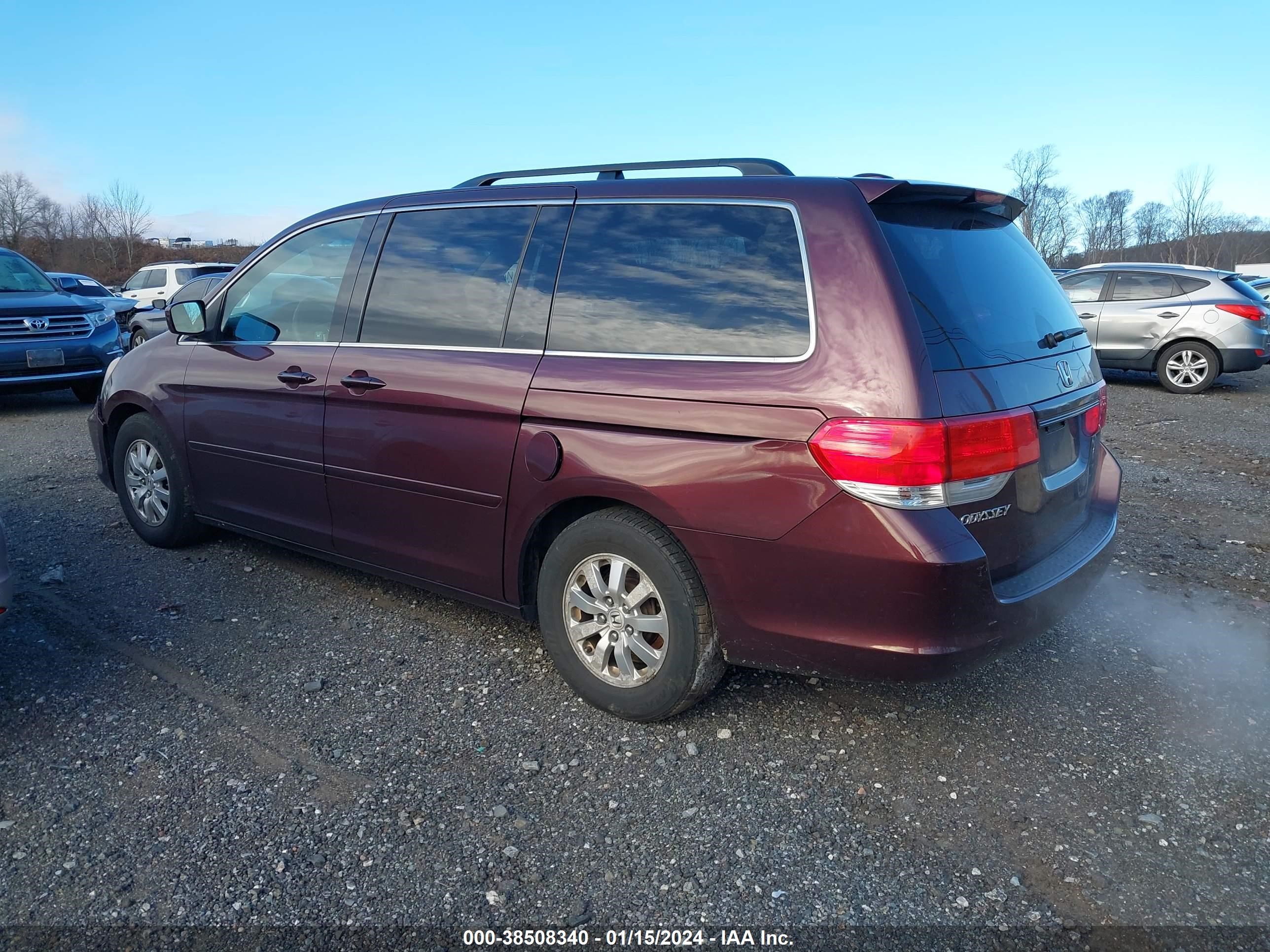 Photo 2 VIN: 5FNRL3H79AB080905 - HONDA ODYSSEY 