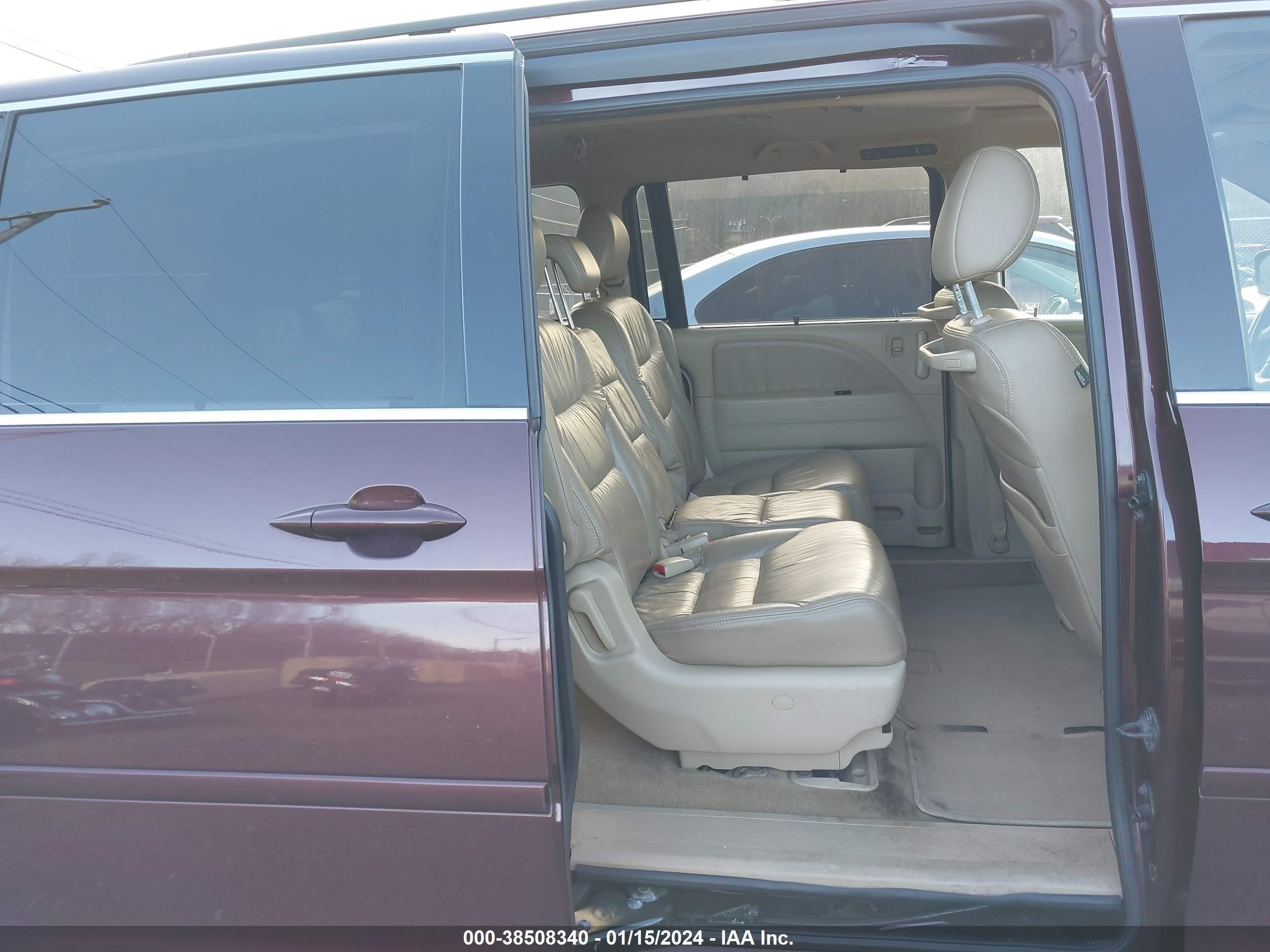 Photo 7 VIN: 5FNRL3H79AB080905 - HONDA ODYSSEY 