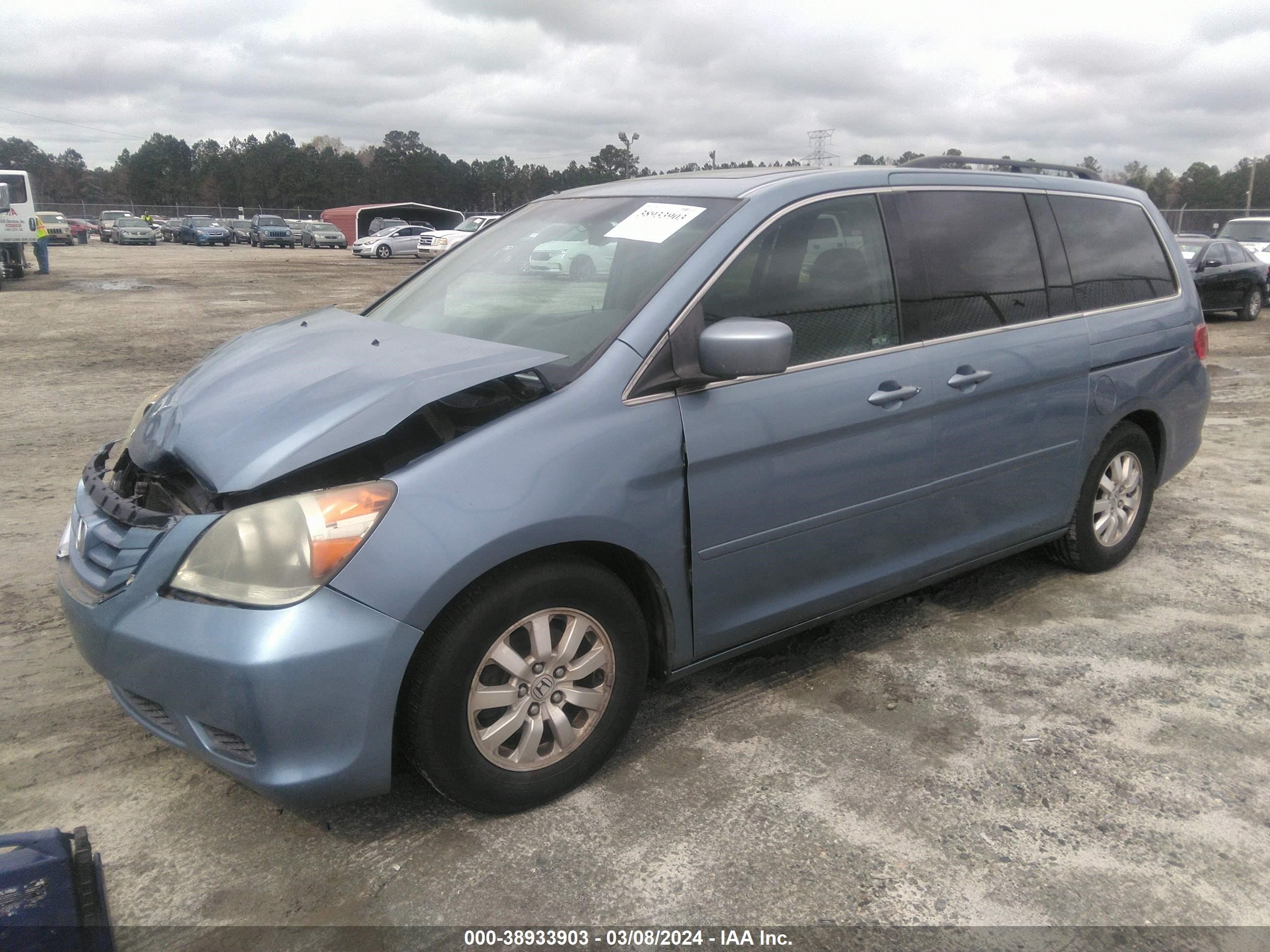 Photo 1 VIN: 5FNRL3H7XAB004206 - HONDA ODYSSEY 