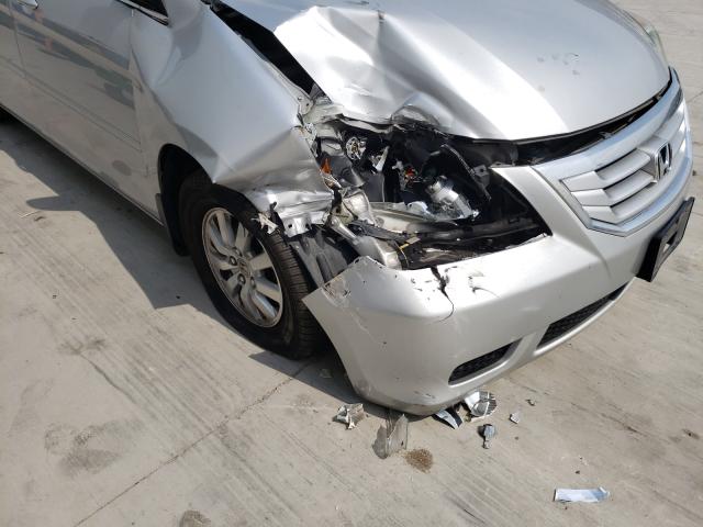 Photo 8 VIN: 5FNRL3H7XAB057097 - HONDA ODYSSEY EX 