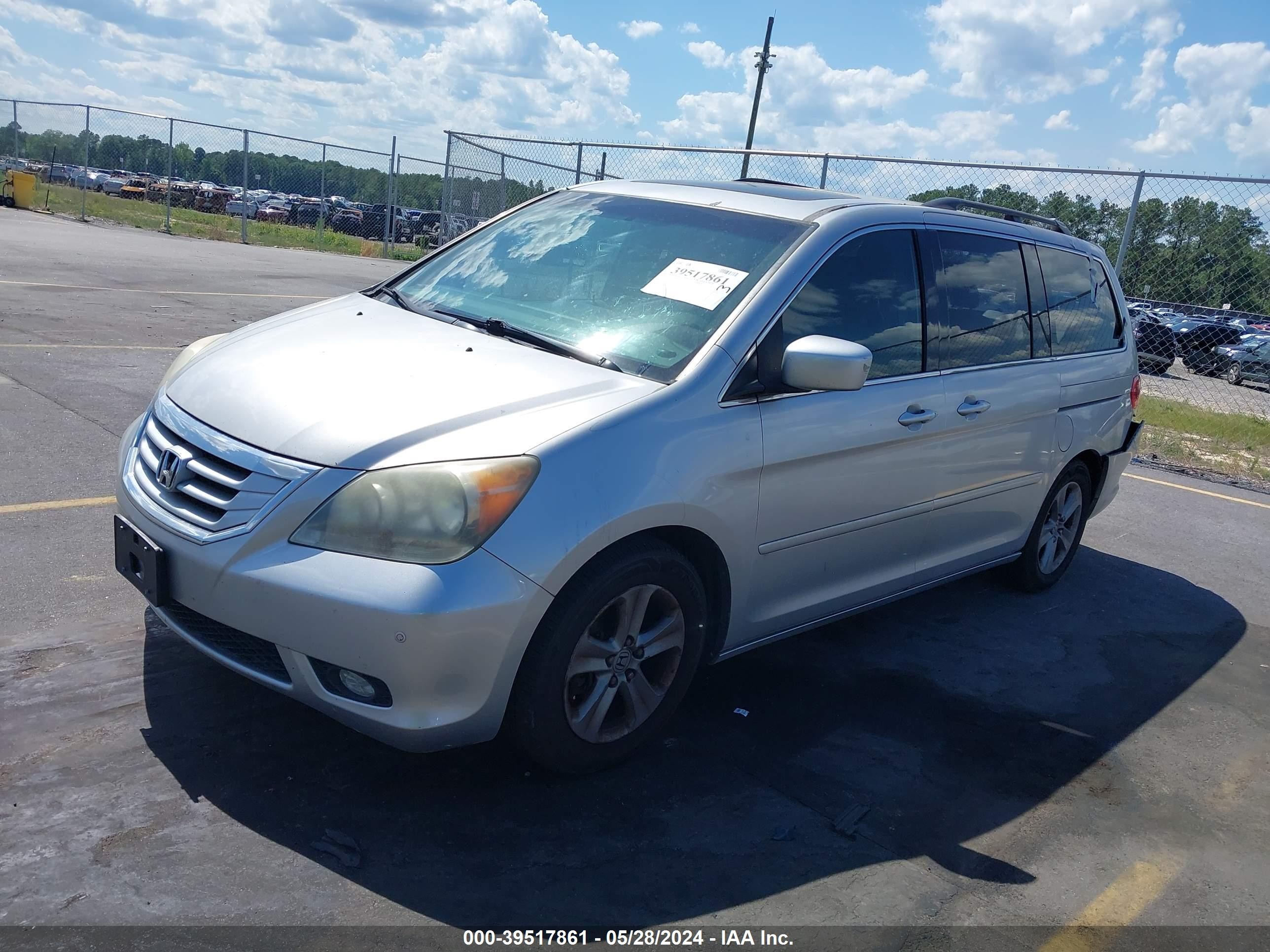 Photo 1 VIN: 5FNRL3H95AB096083 - HONDA ODYSSEY 